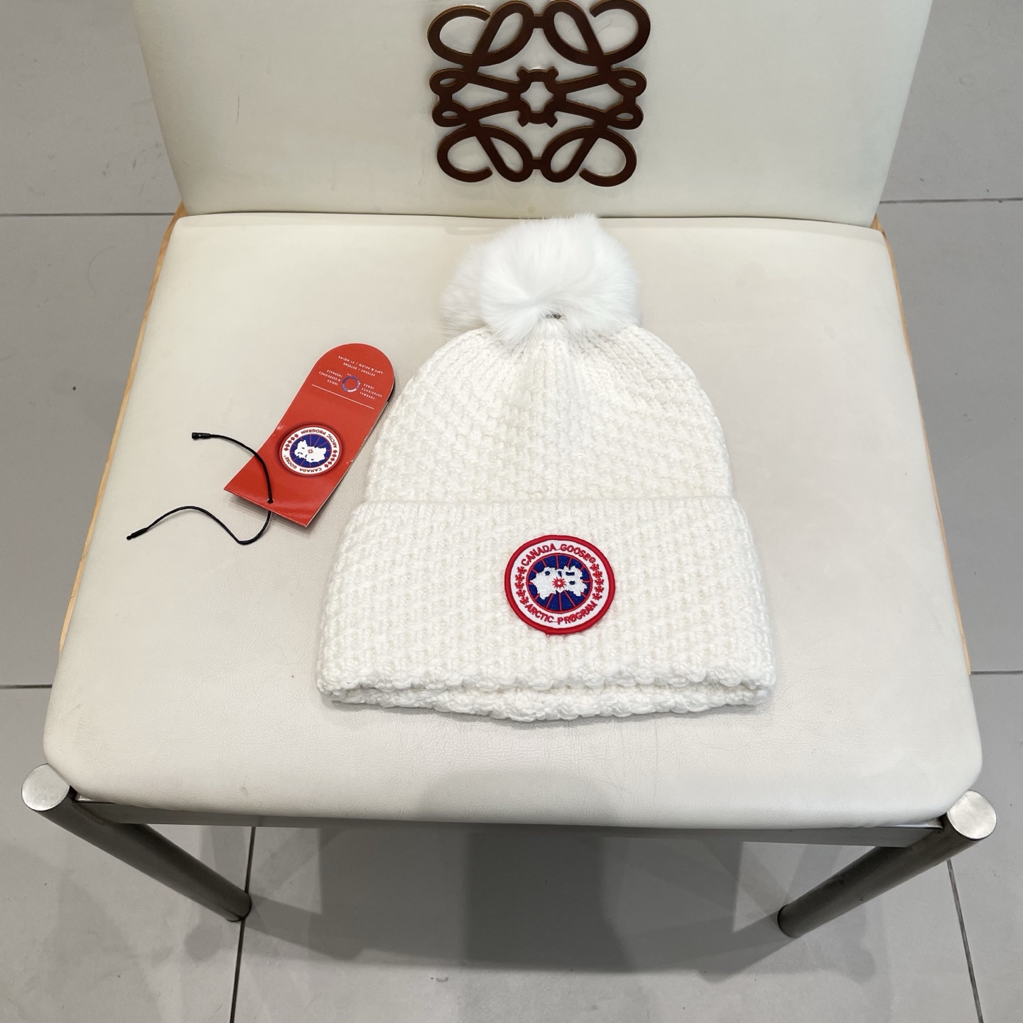  加拿大鹅。CANADA GOOSE 官网最新羊毛针织帽，官网原单复刻.非常柔软亲肤，弹性很好！有质感又