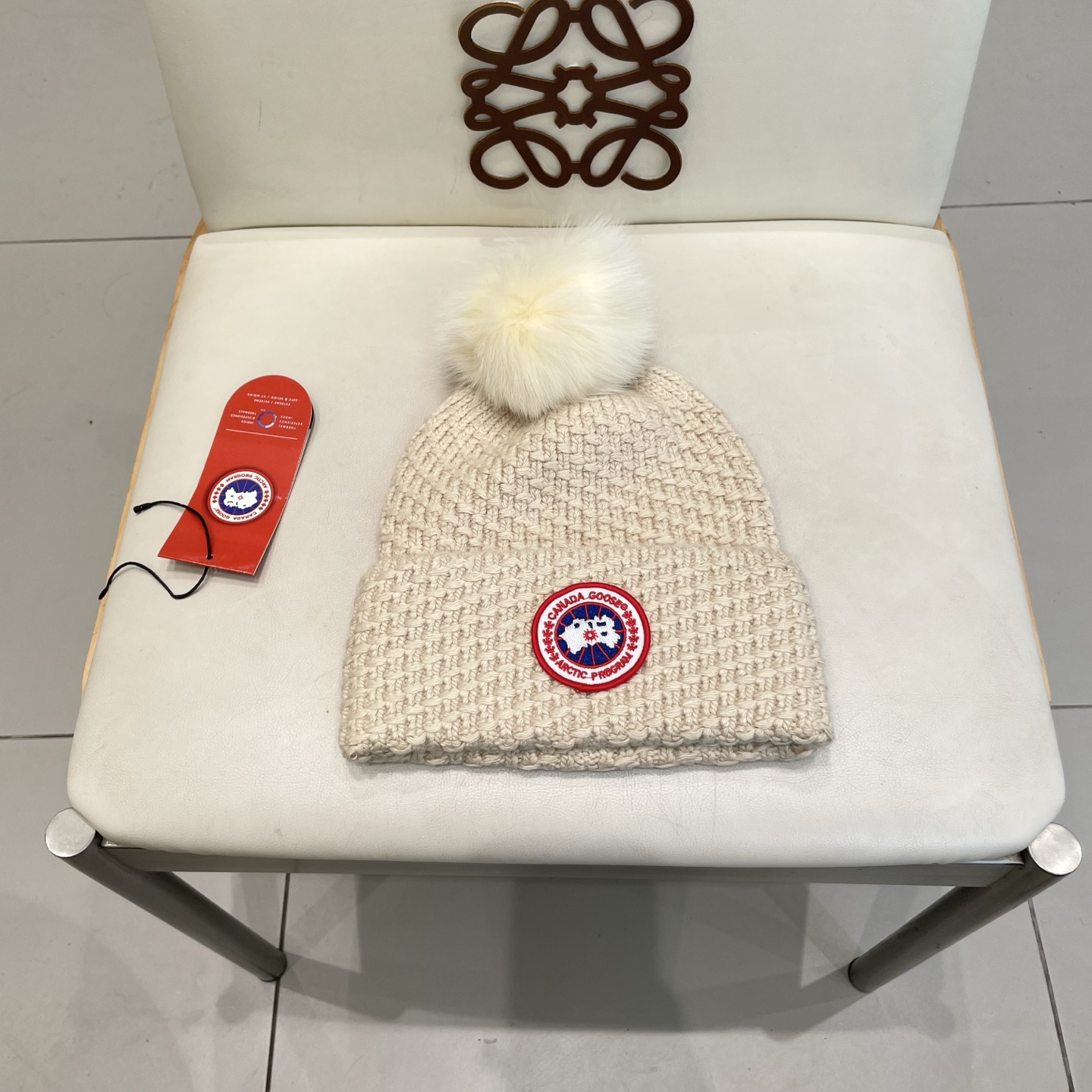  加拿大鹅。CANADA GOOSE 官网最新羊毛针织帽，官网原单复刻.非常柔软亲肤，弹性很好！有质感又