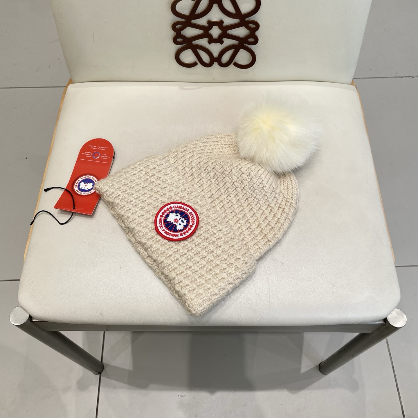  加拿大鹅。CANADA GOOSE 官网最新羊毛针织帽，官网原单复刻.非常柔软亲肤，弹性很好！有质感又