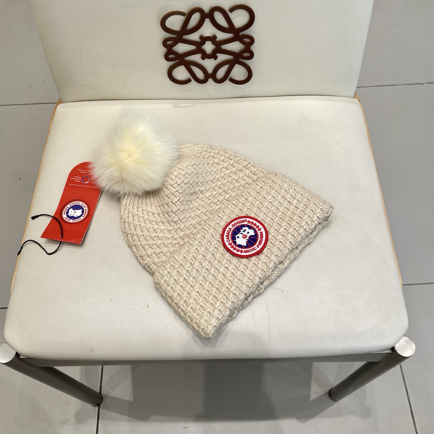  加拿大鹅。CANADA GOOSE 官网最新羊毛针织帽，官网原单复刻.非常柔软亲肤，弹性很好！有质感又