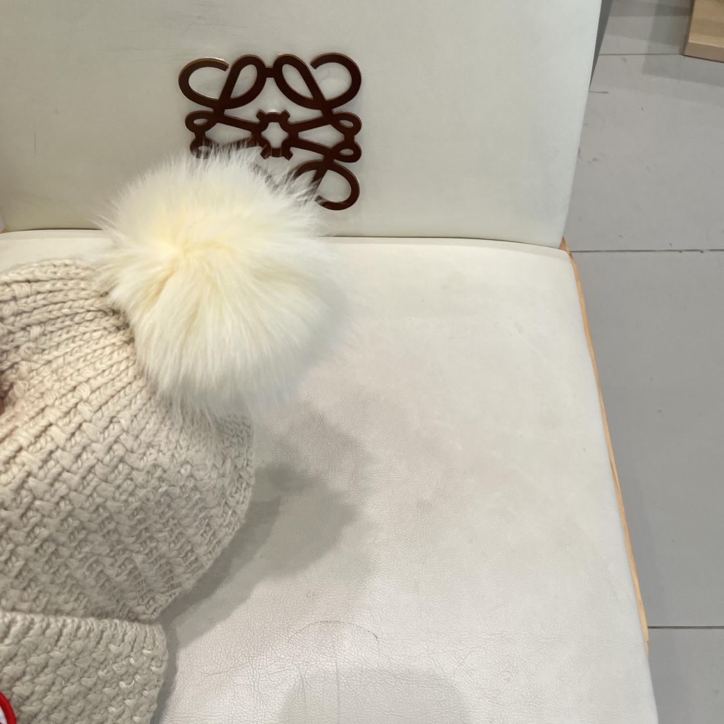  加拿大鹅。CANADA GOOSE 官网最新羊毛针织帽，官网原单复刻.非常柔软亲肤，弹性很好！有质感又