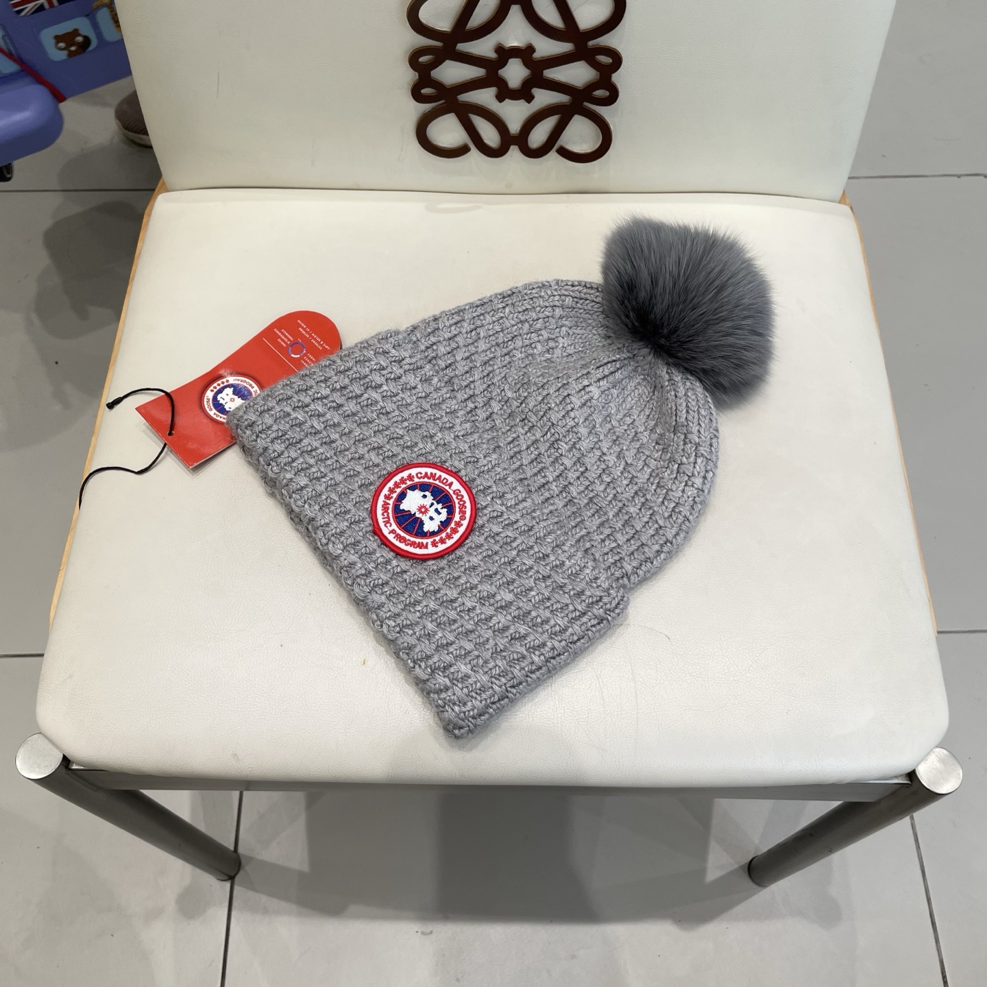  加拿大鹅。CANADA GOOSE 官网最新羊毛针织帽，官网原单复刻.非常柔软亲肤，弹性很好！有质感又