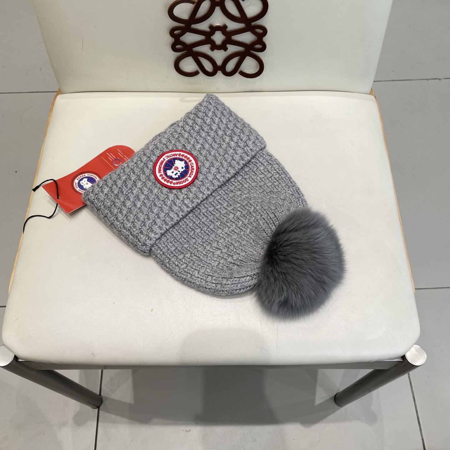  加拿大鹅。CANADA GOOSE 官网最新羊毛针织帽，官网原单复刻.非常柔软亲肤，弹性很好！有质感又