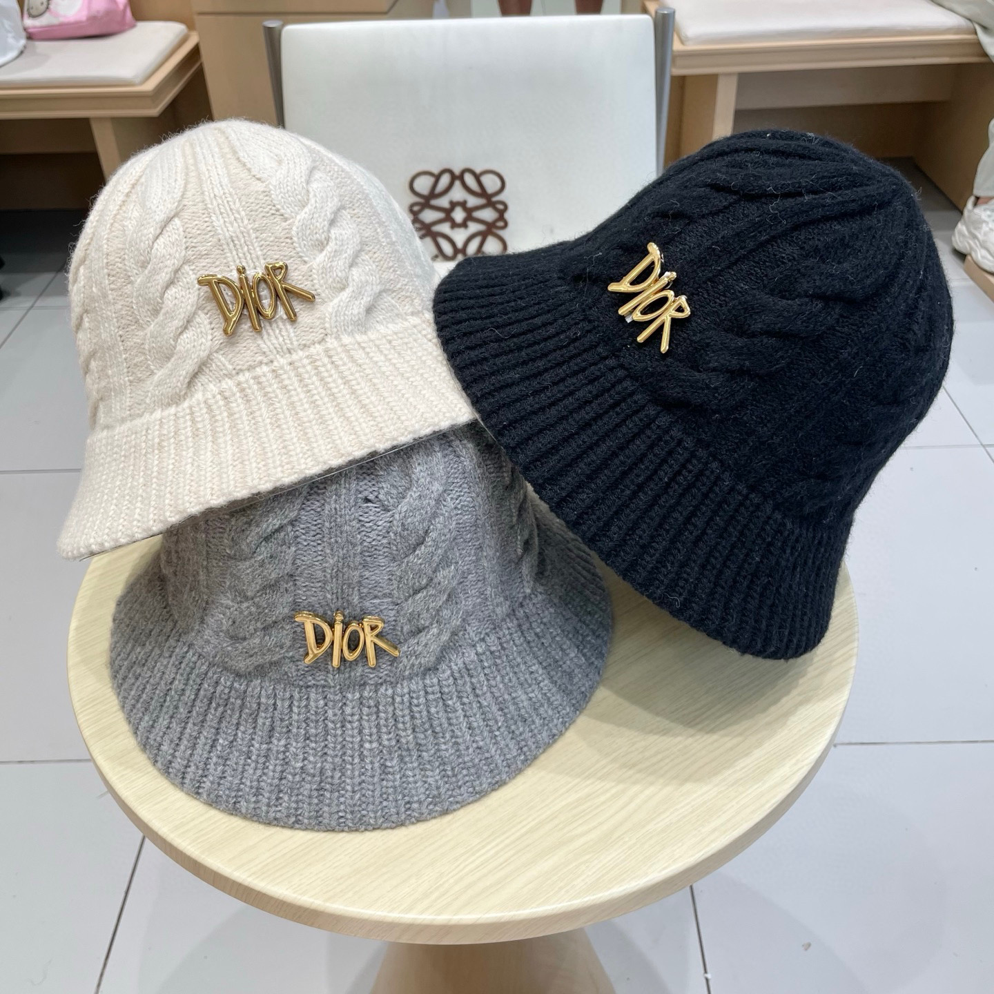  迪奥DIOR秋冬渔夫帽针织盆帽纯色韩版时尚百搭毛线帽子新款水桶帽网红ins