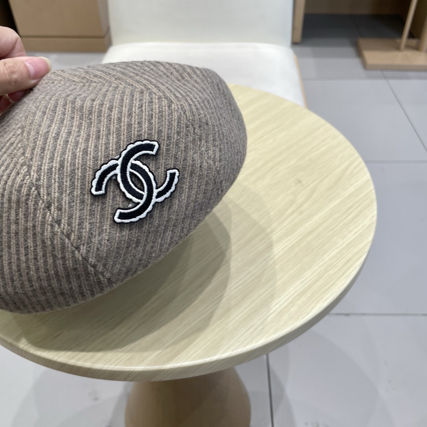  Chanel香奈儿秋冬保暖纹理显瘦减龄毛呢贝雷帽子女网红小众休闲百搭时尚画家帽