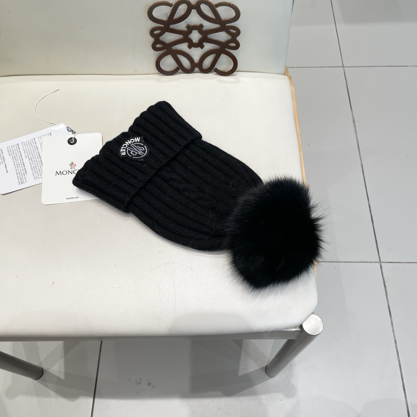  蒙口。【羊毛单帽-带狐狸毛球】客供小羊毛！珍贵典藏的灵魂帽子！客供色纱.每个颜色都非常好看！经典！手感