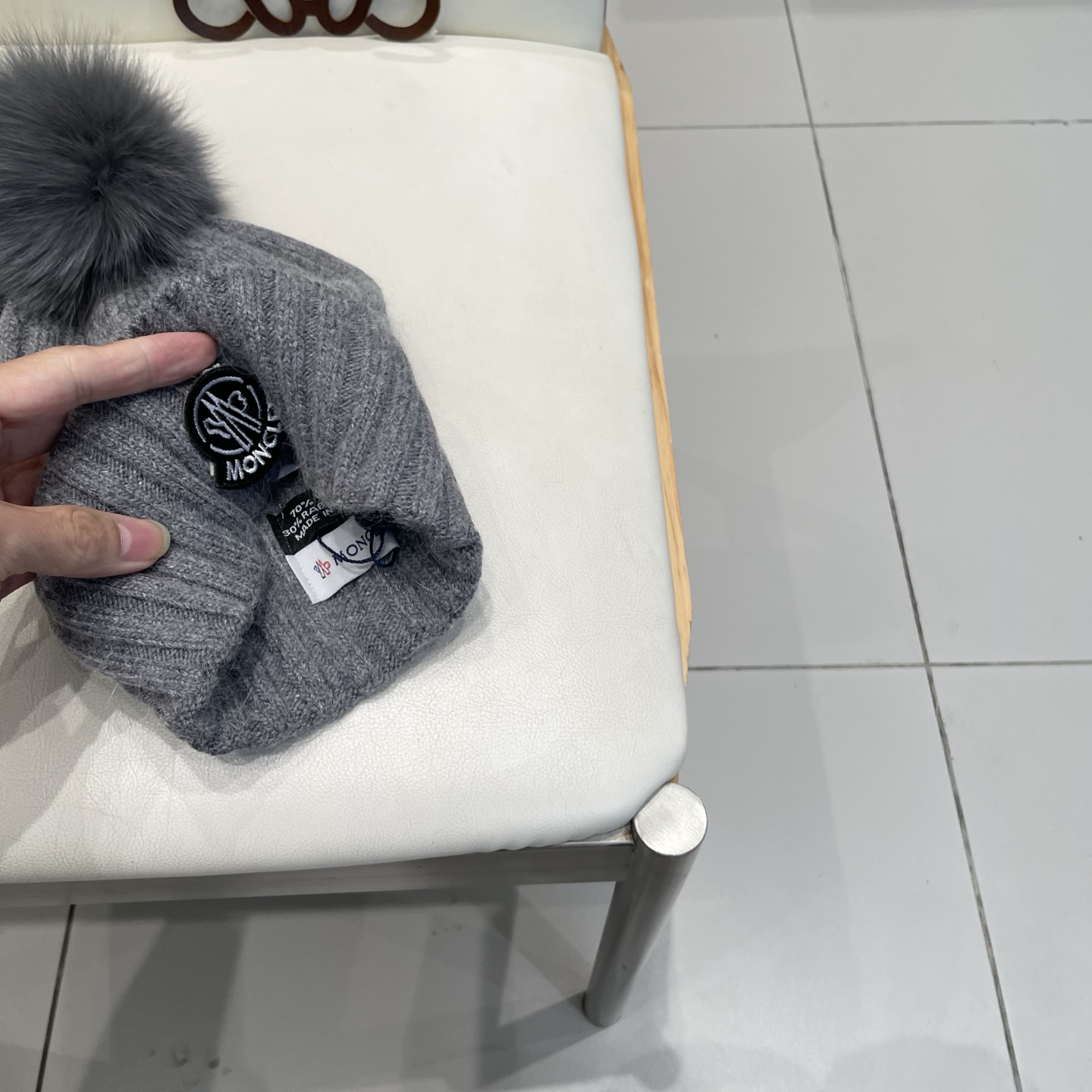  蒙口。【羊毛单帽-带狐狸毛球】客供小羊毛！珍贵典藏的灵魂帽子！客供色纱.每个颜色都非常好看！经典！手感