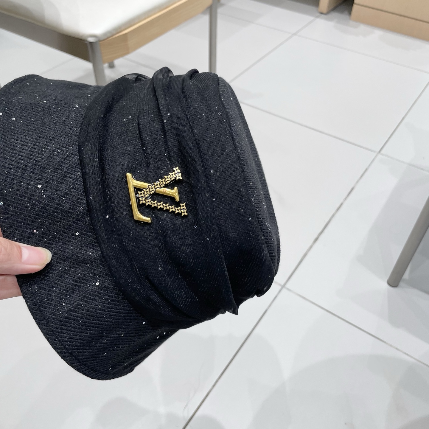  Lv路易威登2025年秋冬新款轻薄网纱渔夫帽子女遮阳防晒帽子优雅春秋季名媛风百搭