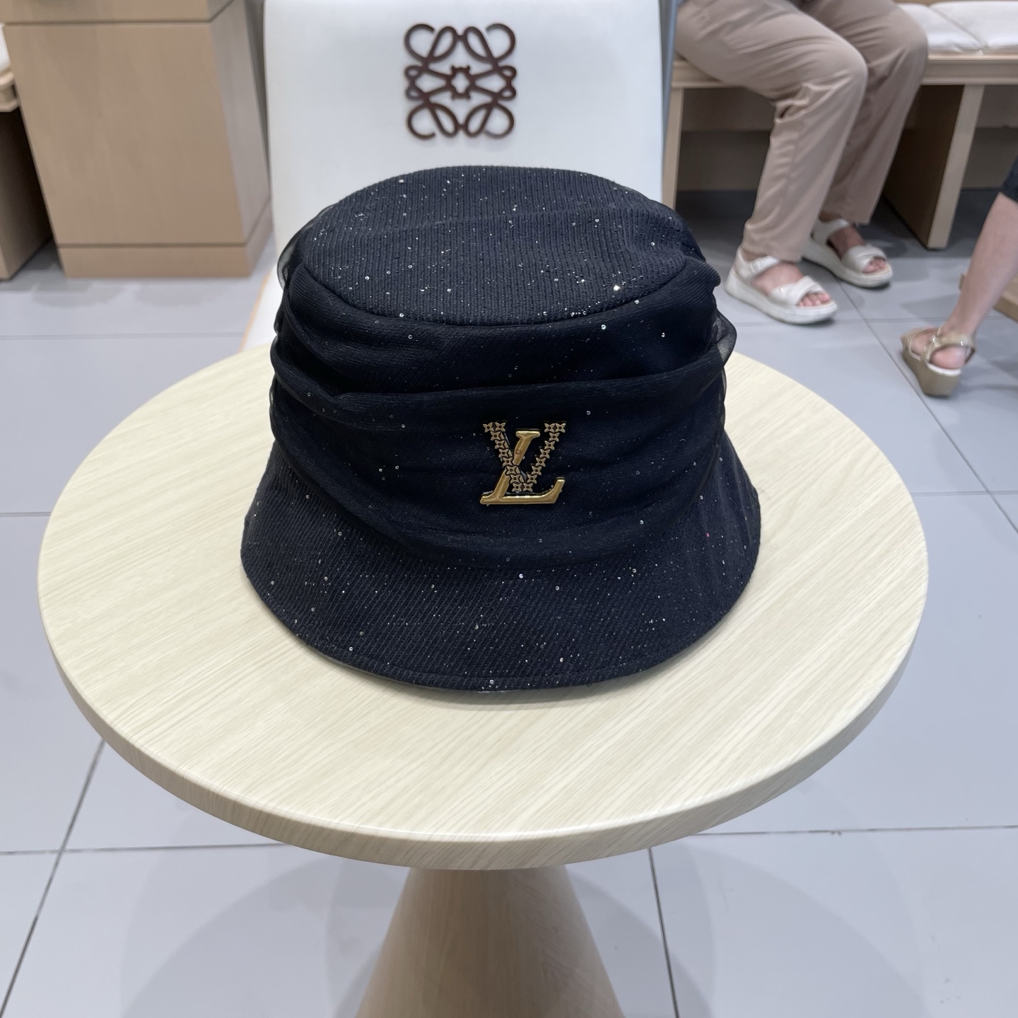 NO:670744,Lv Louis Vuitton 2025 autumn and winter new light mesh fisherman hat women's sun protection hat elegant spring and autumn lady style versatile hat fisherman hat baseball cap knitted hat, hat, louis vuitton, louis vuitton, espadrilles, hats19860909Lv路易威登2025年秋冬新款轻薄网纱渔夫帽子女遮阳防晒帽子优雅春秋季名媛风百搭帽子渔夫帽棒球帽针织帽,帽子,louis vuitton,louis vuitton,espadrilles,hats,hat