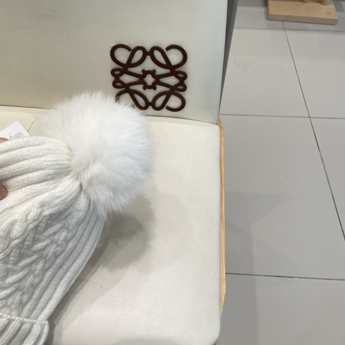  蒙口。【羊毛单帽➕狐狸毛球】客供小羊毛！珍贵典藏的灵魂帽子！客供色纱.每个颜色都非常好看！经典！手感软