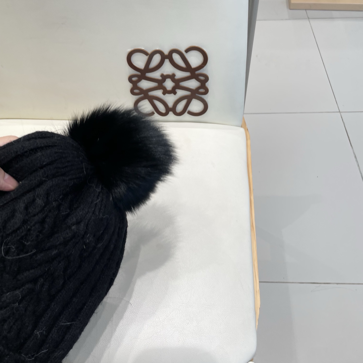  蒙口。【羊毛单帽➕狐狸毛球】客供小羊毛！珍贵典藏的灵魂帽子！客供色纱.每个颜色都非常好看！经典！手感软