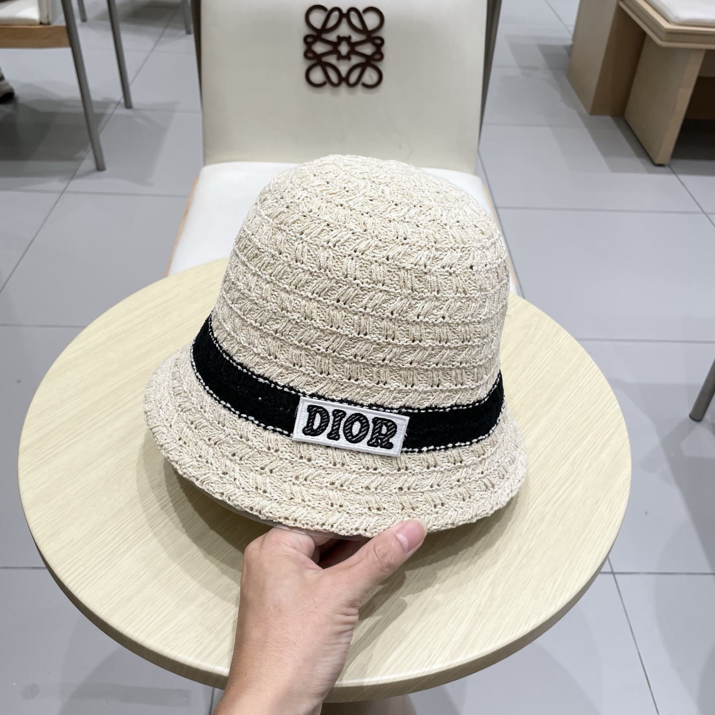  DIOR迪奥新款复古镂空针织渔夫帽女夏季透气文艺百搭防晒盆帽显脸小水桶帽