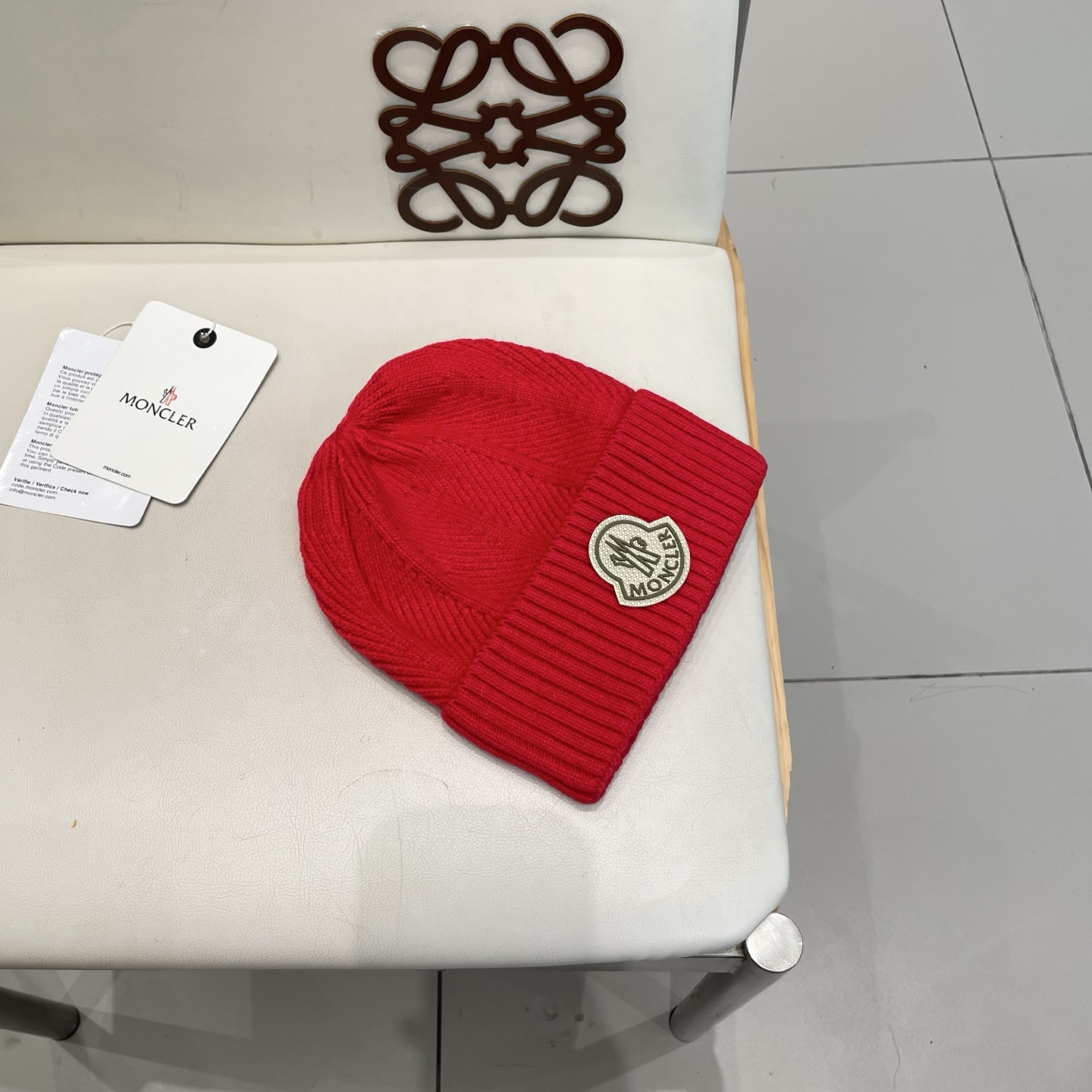  蒙口MONCLER🎩官方热卖爆款，羊毛针织毛线帽，百分之70羊毛，30兔毛，时尚好品质高端大气，超柔软