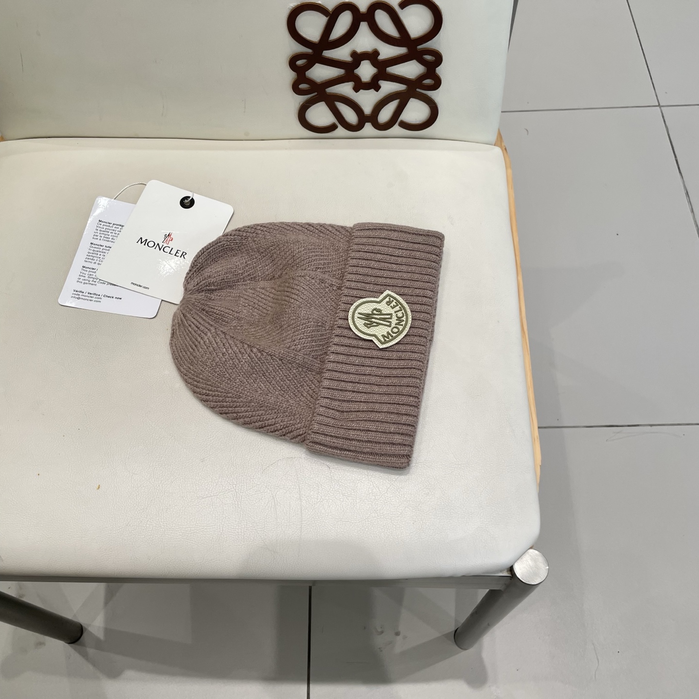  蒙口MONCLER🎩官方热卖爆款，羊毛针织毛线帽，百分之70羊毛，30兔毛，时尚好品质高端大气，超柔软