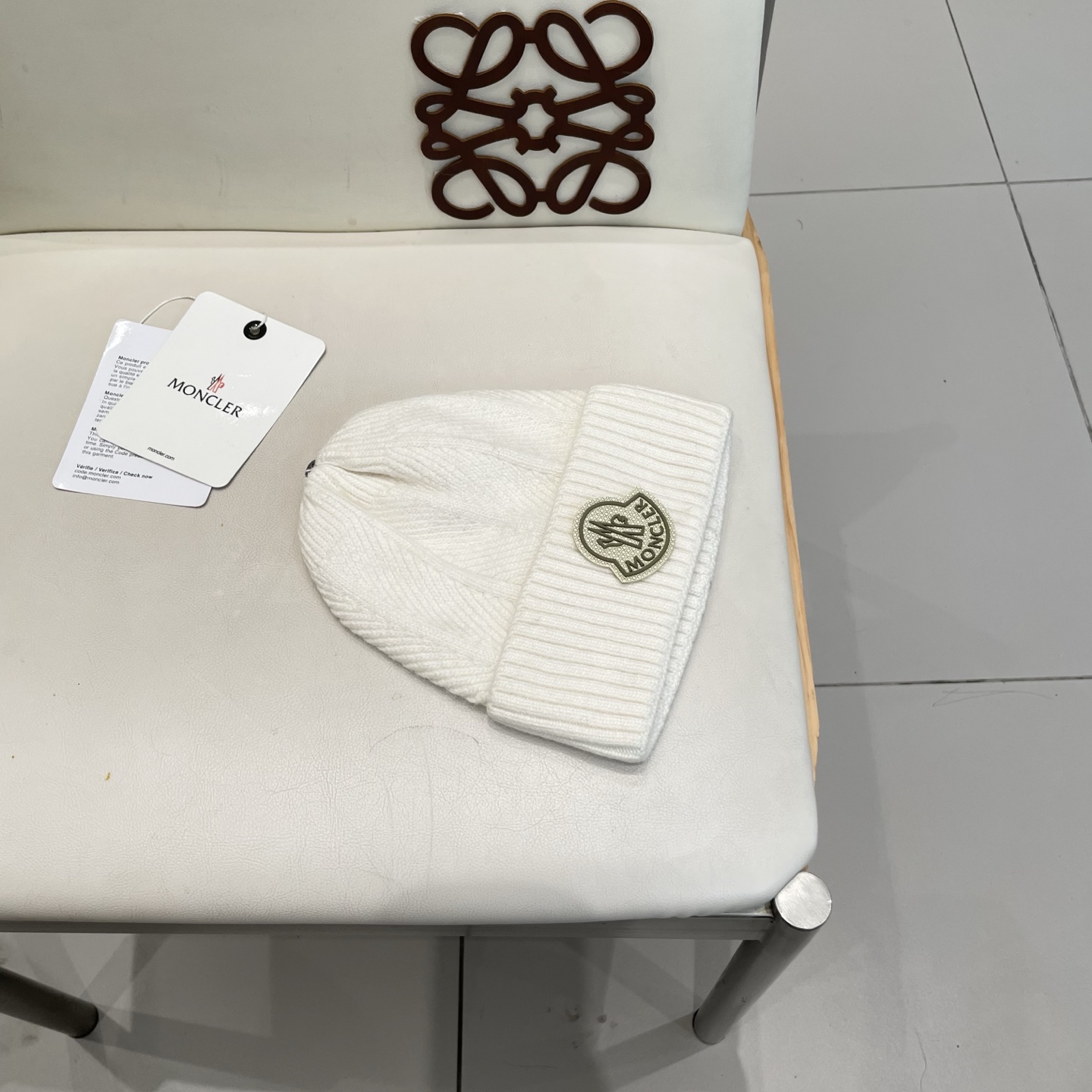  蒙口MONCLER🎩官方热卖爆款，羊毛针织毛线帽，百分之70羊毛，30兔毛，时尚好品质高端大气，超柔软