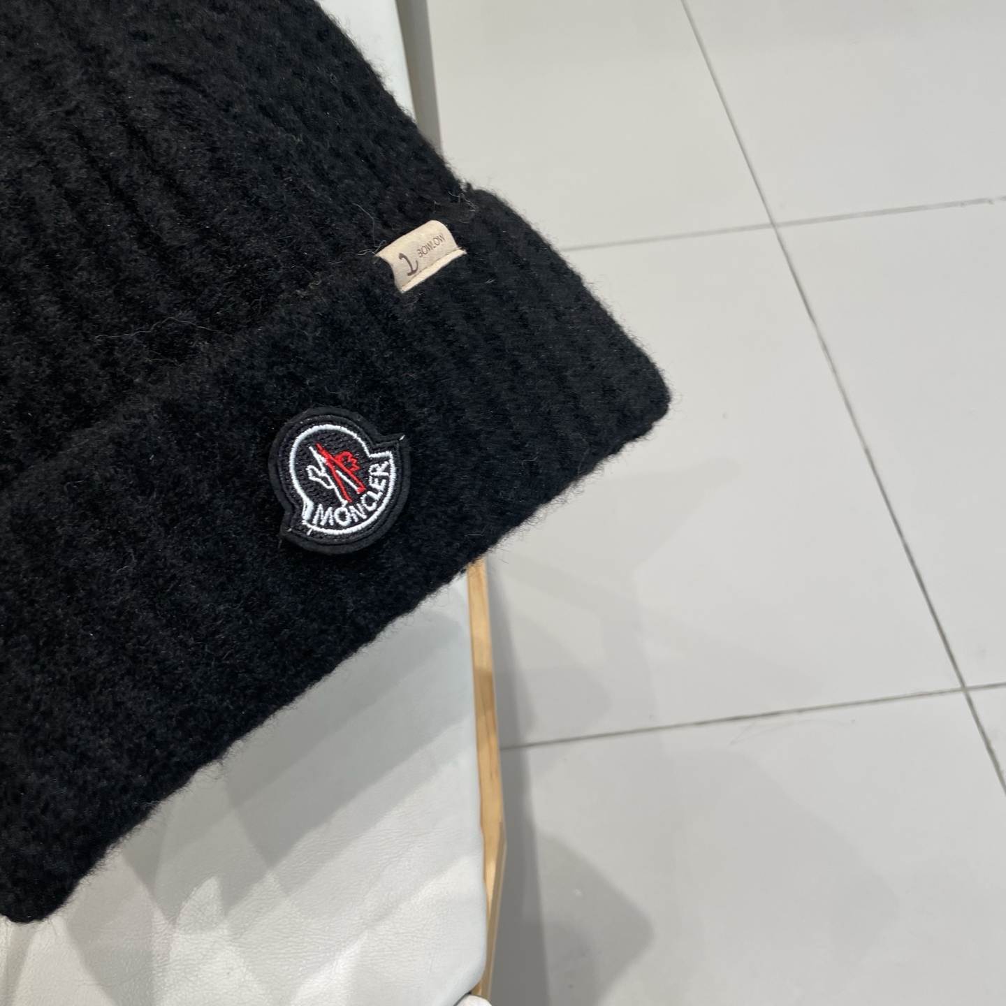   蒙口Moncler盟可睐💥新款经典针织帽，非常柔软亲肤，弹性很好💓有质感又非常百搭的款式~保暖的  