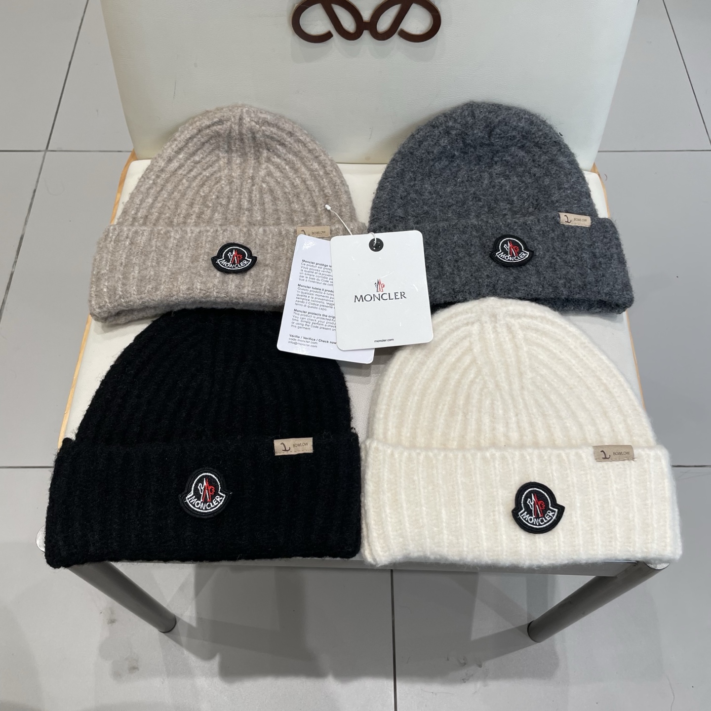   蒙口Moncler盟可睐💥新款经典针织帽，非常柔软亲肤，弹性很好💓有质感又非常百搭的款式~保暖的  