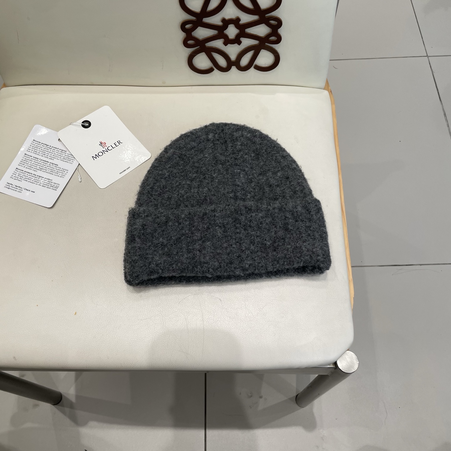   蒙口Moncler盟可睐💥新款经典针织帽，非常柔软亲肤，弹性很好💓有质感又非常百搭的款式~保暖的  