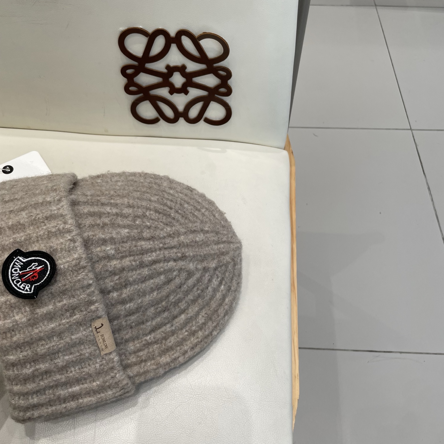   蒙口Moncler盟可睐💥新款经典针织帽，非常柔软亲肤，弹性很好💓有质感又非常百搭的款式~保暖的  