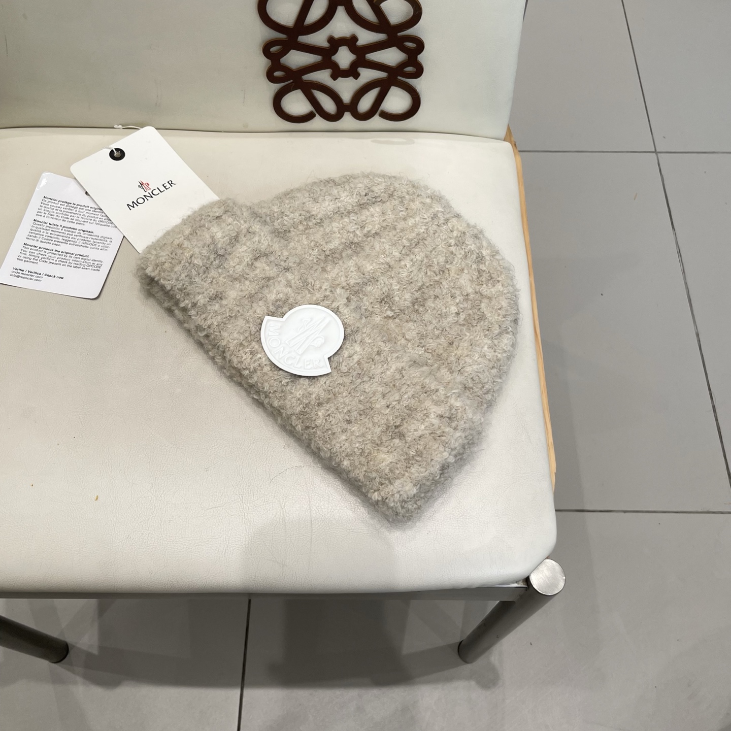  蒙口MONCLER 秋冬毛线包头帽子大头围显脸小纯色加厚保暖毛绒针织帽女