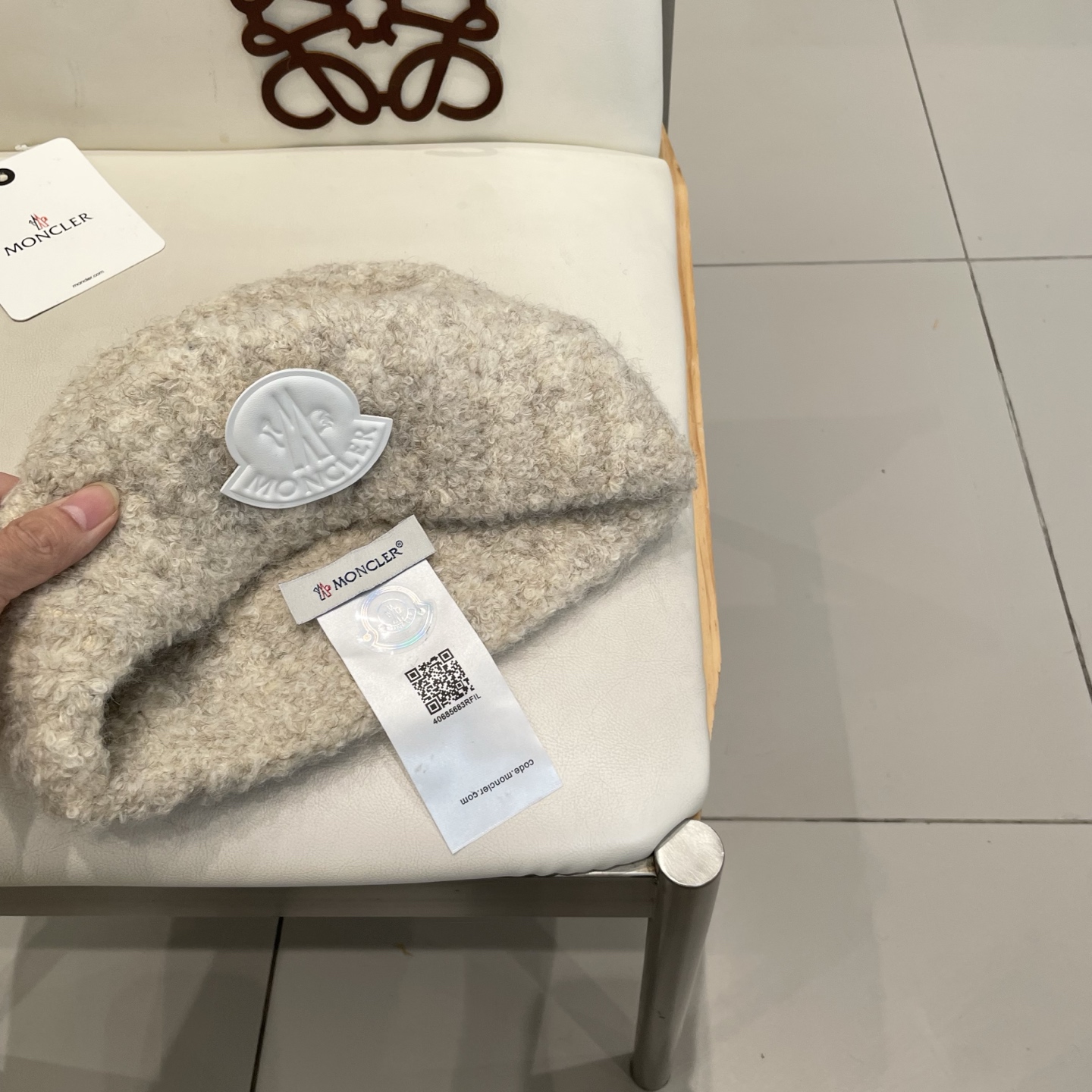  蒙口MONCLER 秋冬毛线包头帽子大头围显脸小纯色加厚保暖毛绒针织帽女