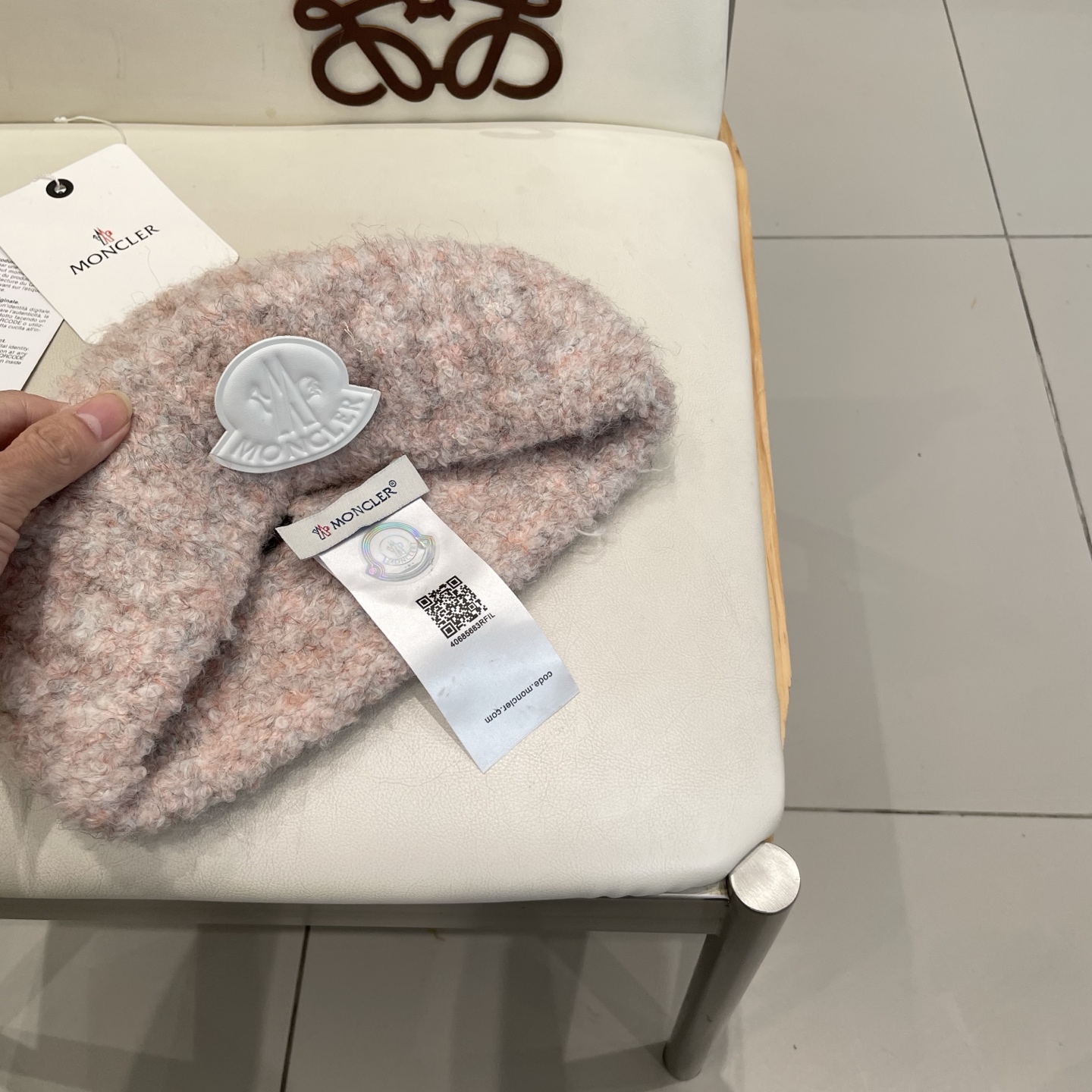  蒙口MONCLER 秋冬毛线包头帽子大头围显脸小纯色加厚保暖毛绒针织帽女