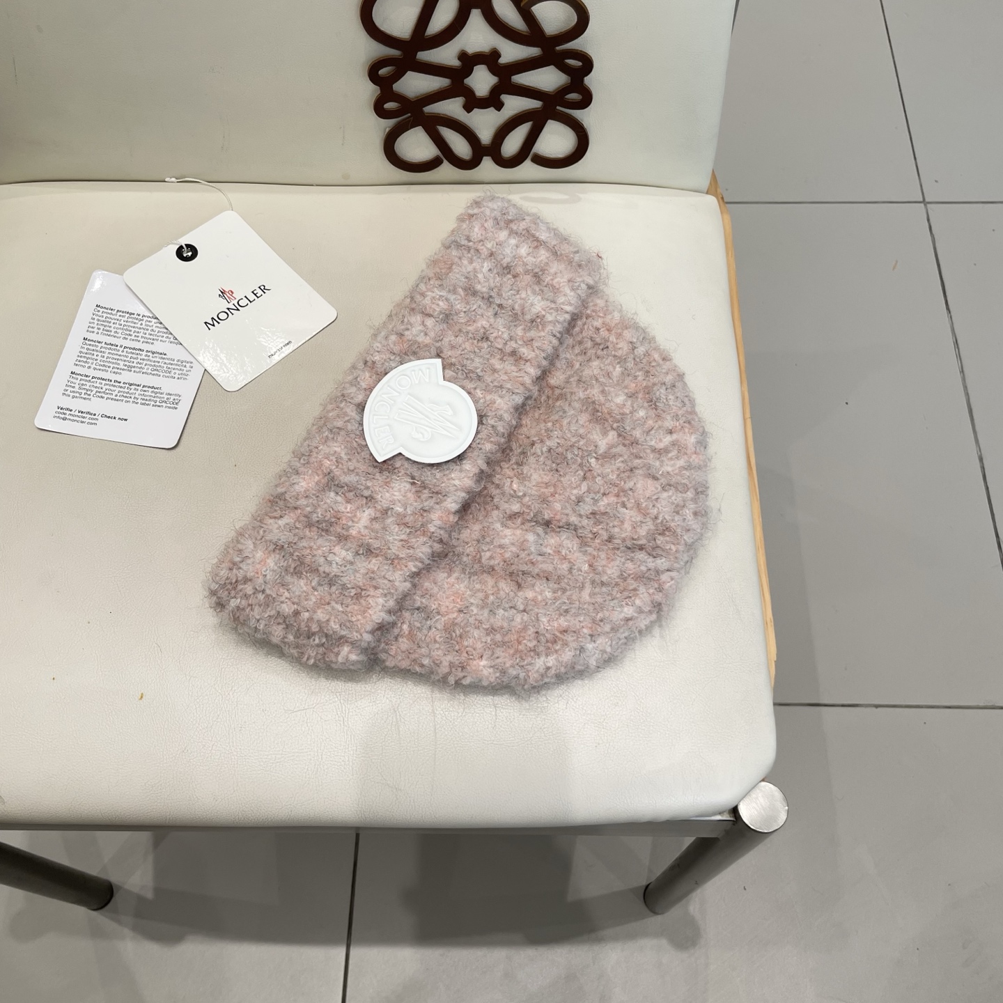  蒙口MONCLER 秋冬毛线包头帽子大头围显脸小纯色加厚保暖毛绒针织帽女