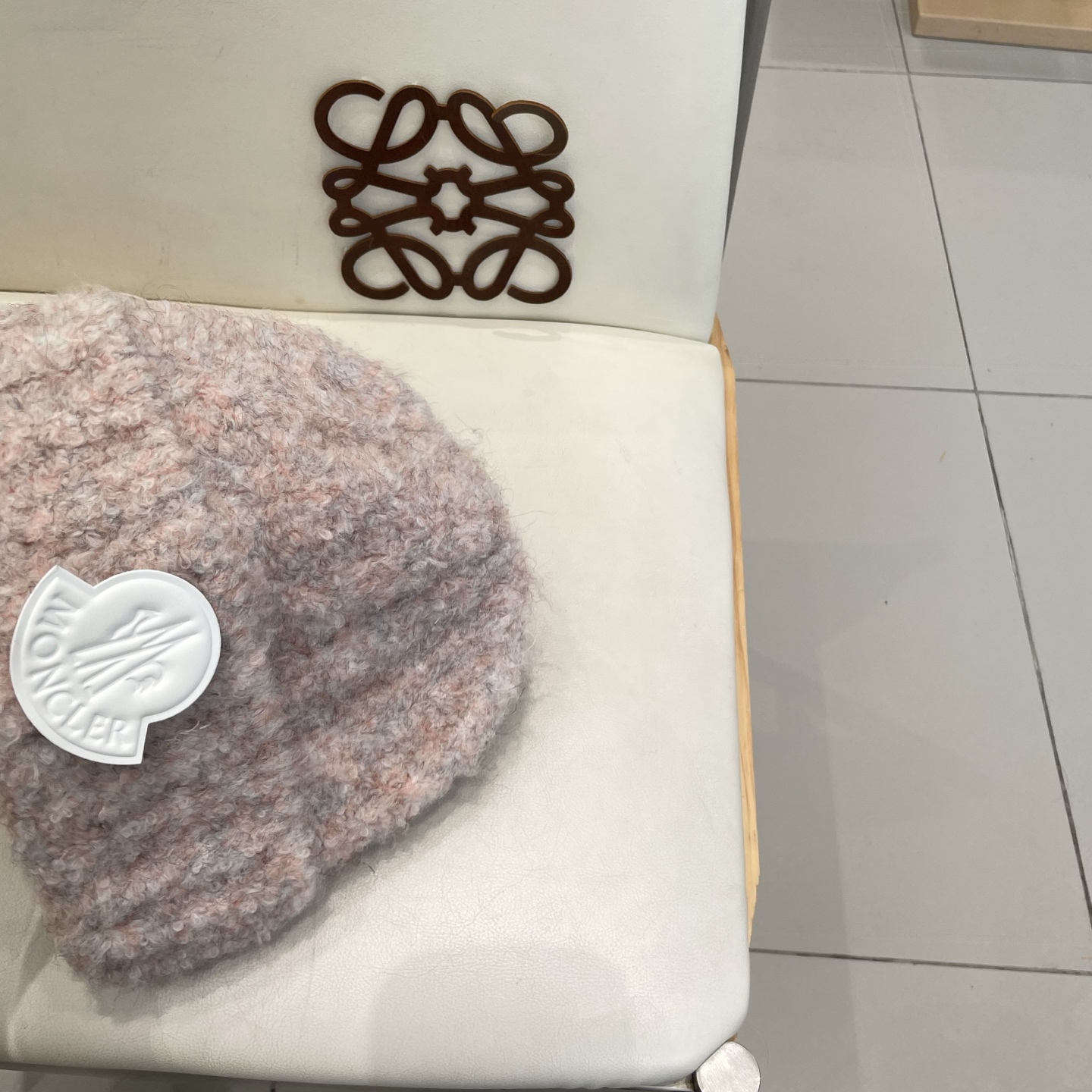  蒙口MONCLER 秋冬毛线包头帽子大头围显脸小纯色加厚保暖毛绒针织帽女