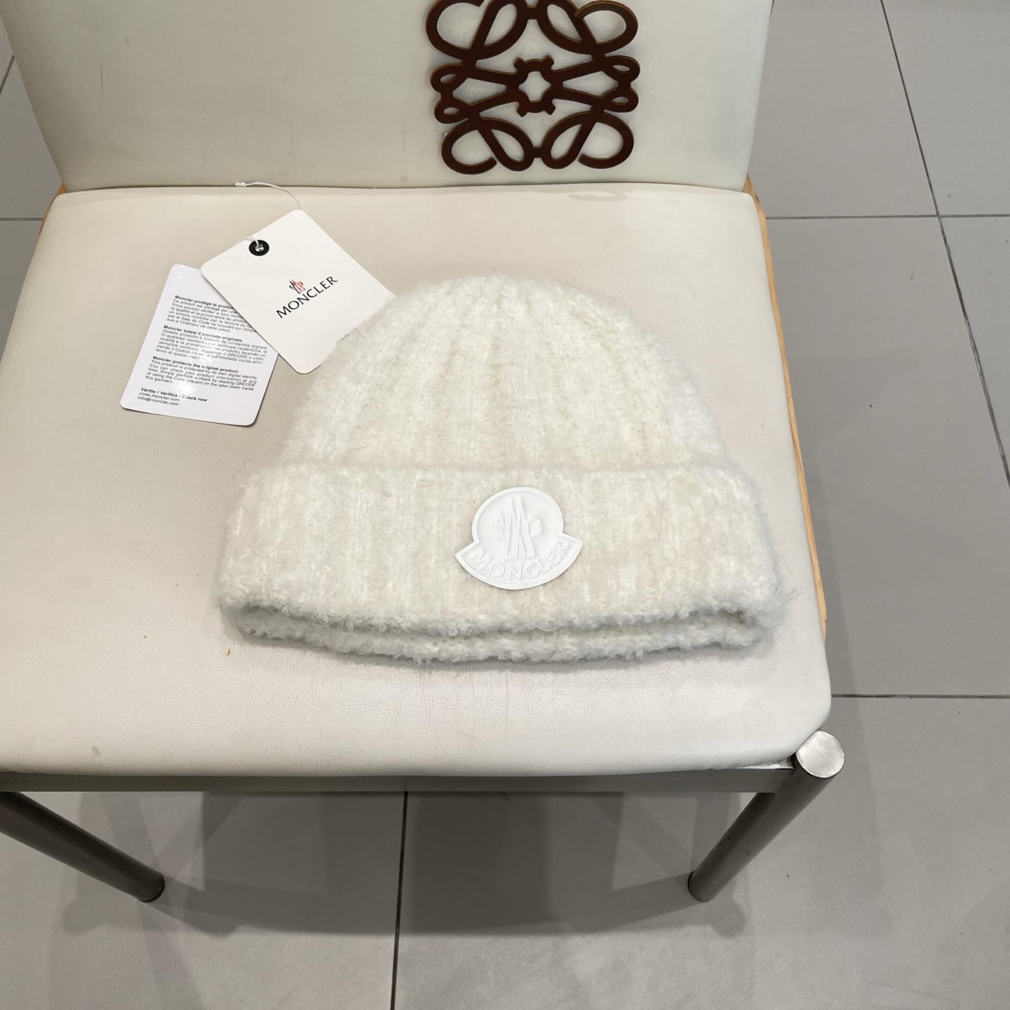  蒙口MONCLER 秋冬毛线包头帽子大头围显脸小纯色加厚保暖毛绒针织帽女