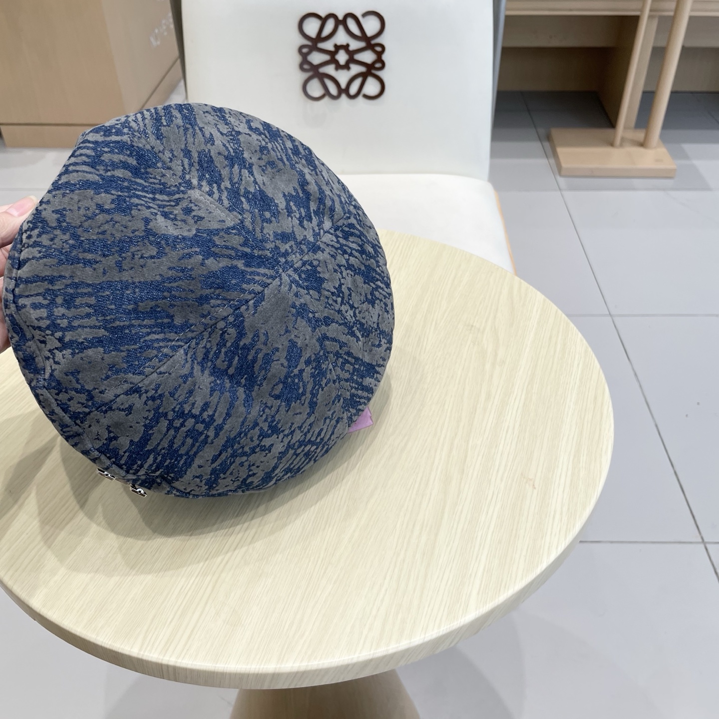  Lv路易威登秋冬新款韩版高端牛仔植绒八角帽女时尚休闲贝雷帽百搭显脸渔夫帽