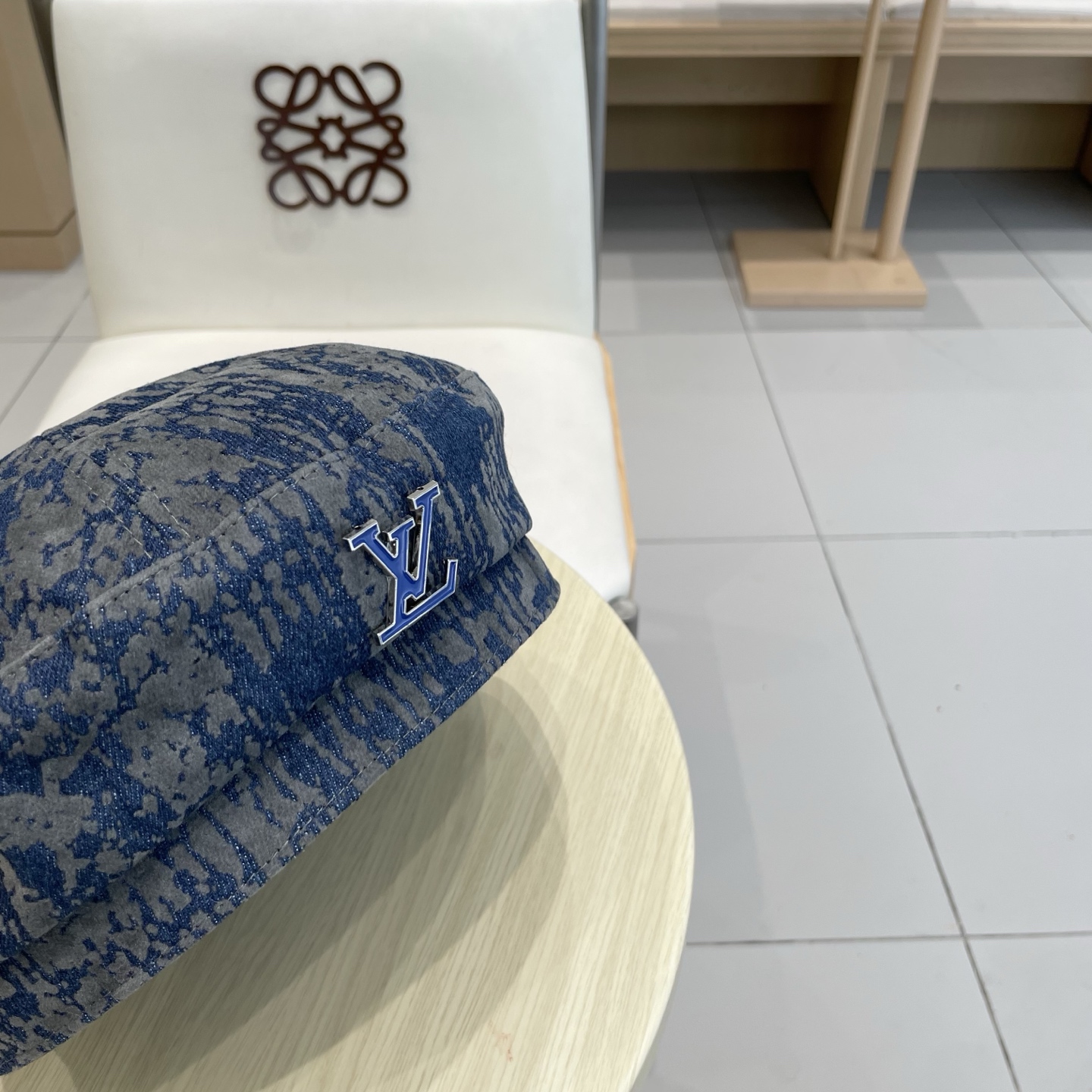  Lv路易威登秋冬新款韩版高端牛仔植绒八角帽女时尚休闲贝雷帽百搭显脸渔夫帽