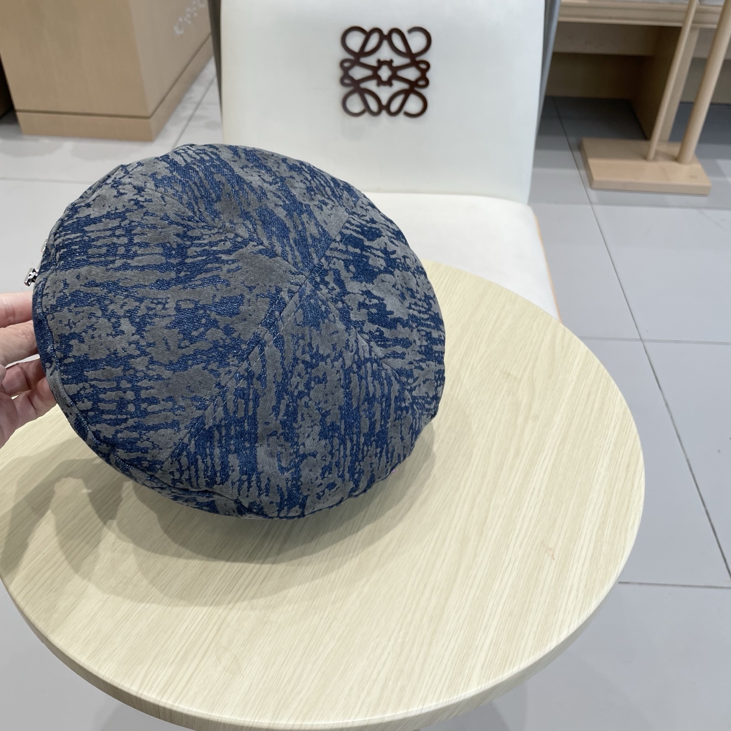  Lv路易威登秋冬新款韩版高端牛仔植绒八角帽女时尚休闲贝雷帽百搭显脸渔夫帽