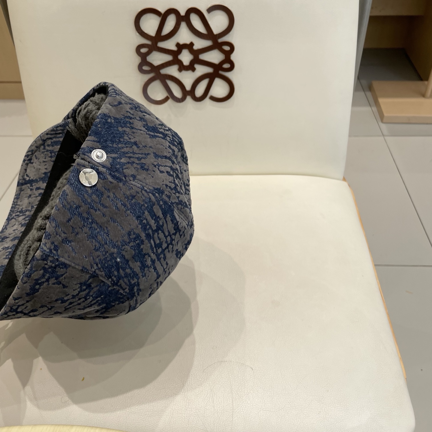  Lv路易威登秋冬新款韩版高端牛仔植绒八角帽女时尚休闲贝雷帽百搭显脸渔夫帽