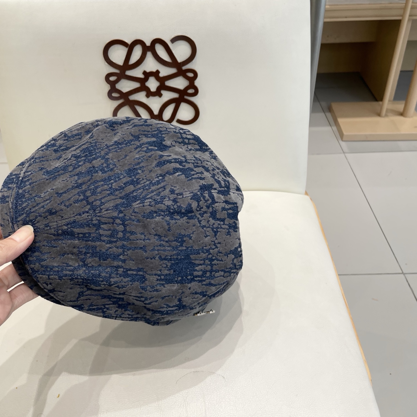  Lv路易威登秋冬新款韩版高端牛仔植绒八角帽女时尚休闲贝雷帽百搭显脸渔夫帽