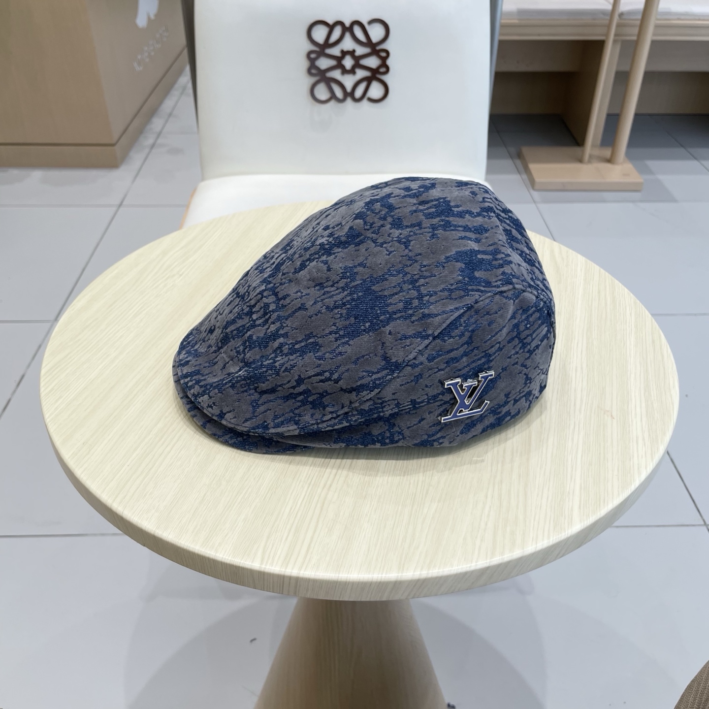  Lv路易威登秋冬新款韩版高端牛仔植绒八角帽女时尚休闲贝雷帽百搭显脸渔夫帽