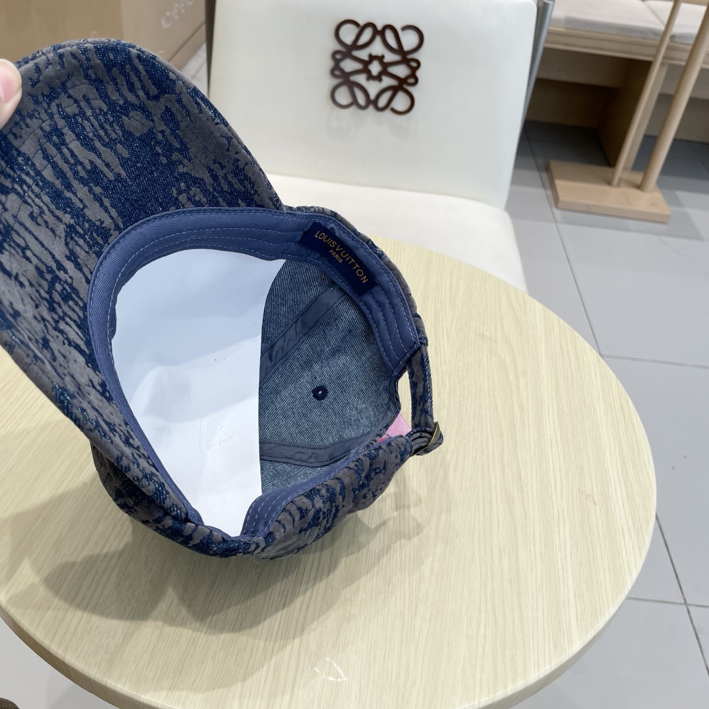  Lv路易威登秋冬新款韩版高端牛仔植绒八角帽女时尚休闲贝雷帽百搭显脸渔夫帽