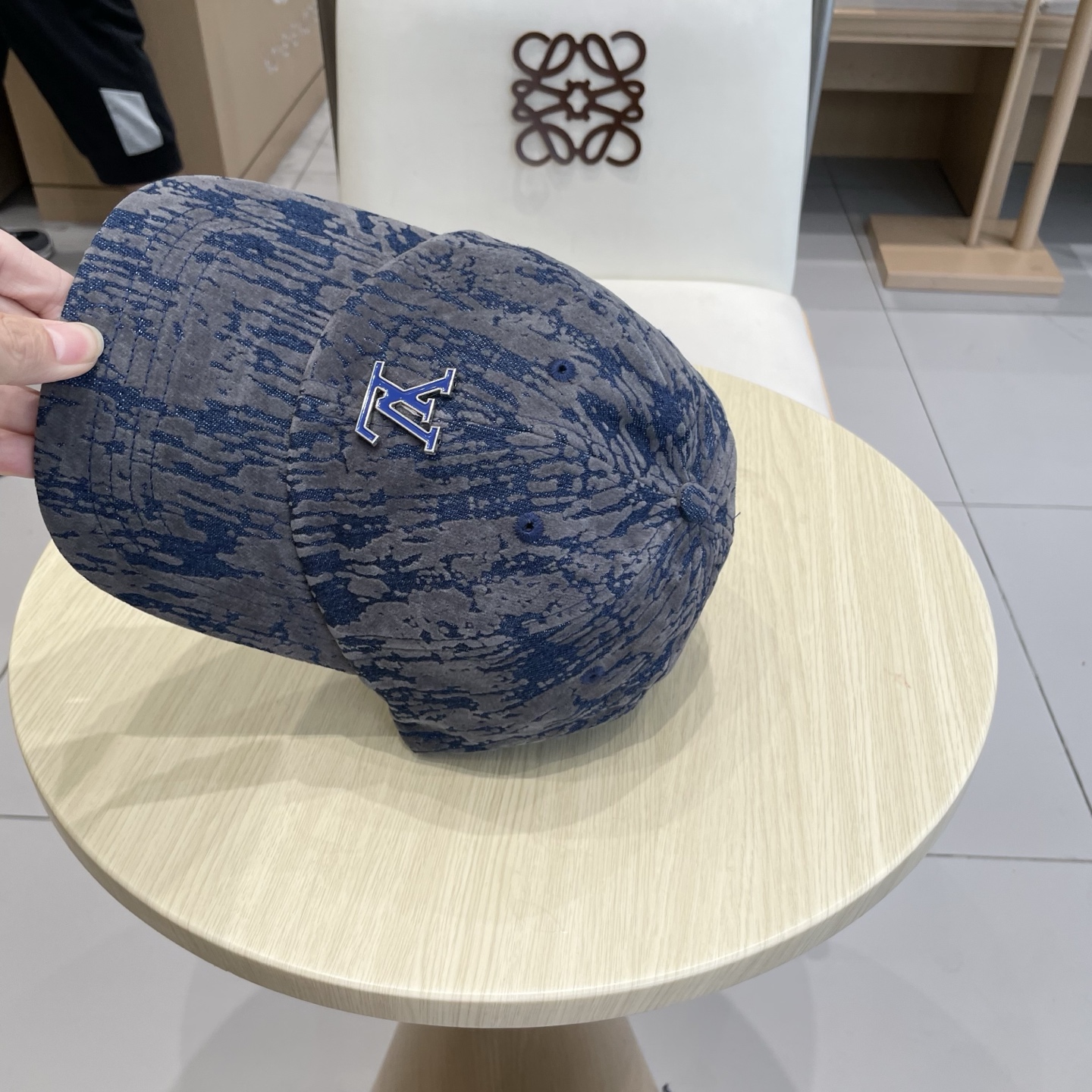  Lv路易威登秋冬新款韩版高端牛仔植绒八角帽女时尚休闲贝雷帽百搭显脸渔夫帽