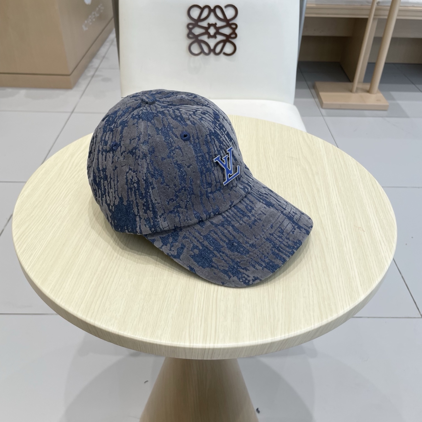  Lv路易威登秋冬新款韩版高端牛仔植绒八角帽女时尚休闲贝雷帽百搭显脸渔夫帽