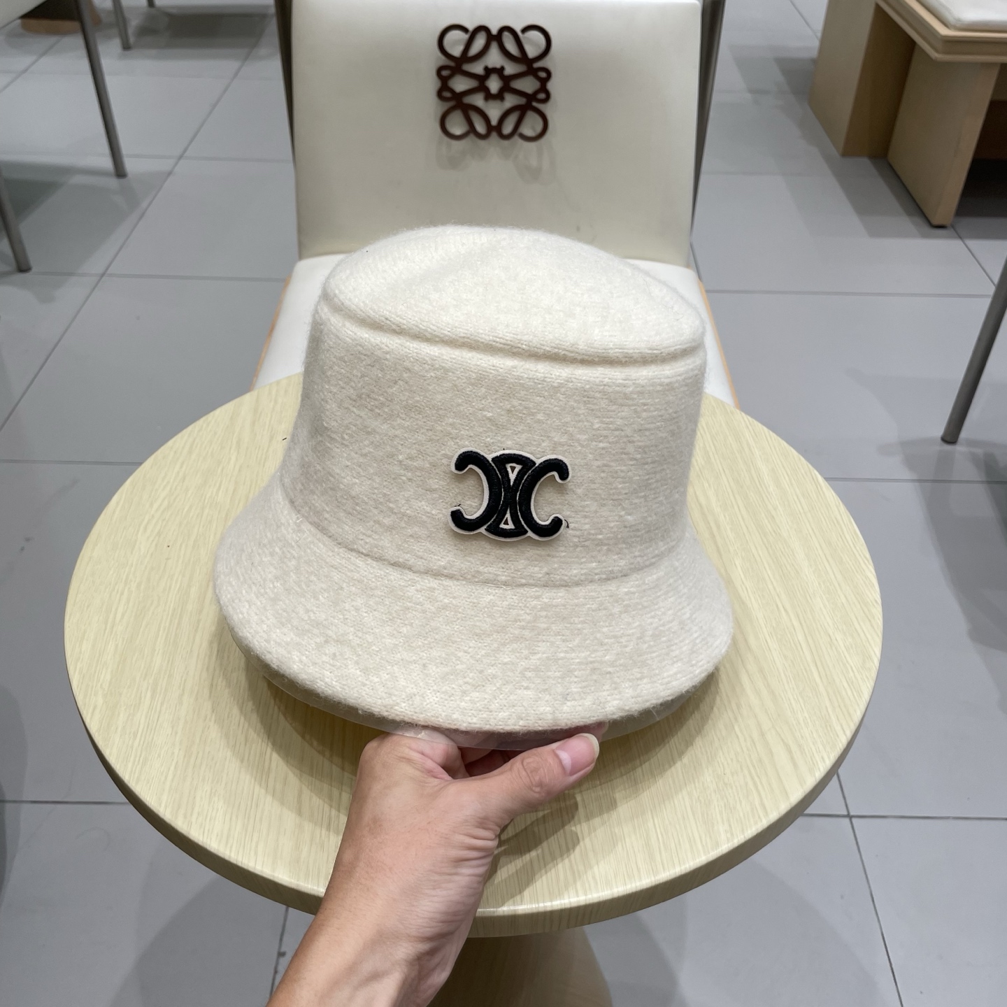  塞琳celine纯色羊毛渔夫帽子秋冬女显脸小文艺保暖防风百搭盆帽可折叠 