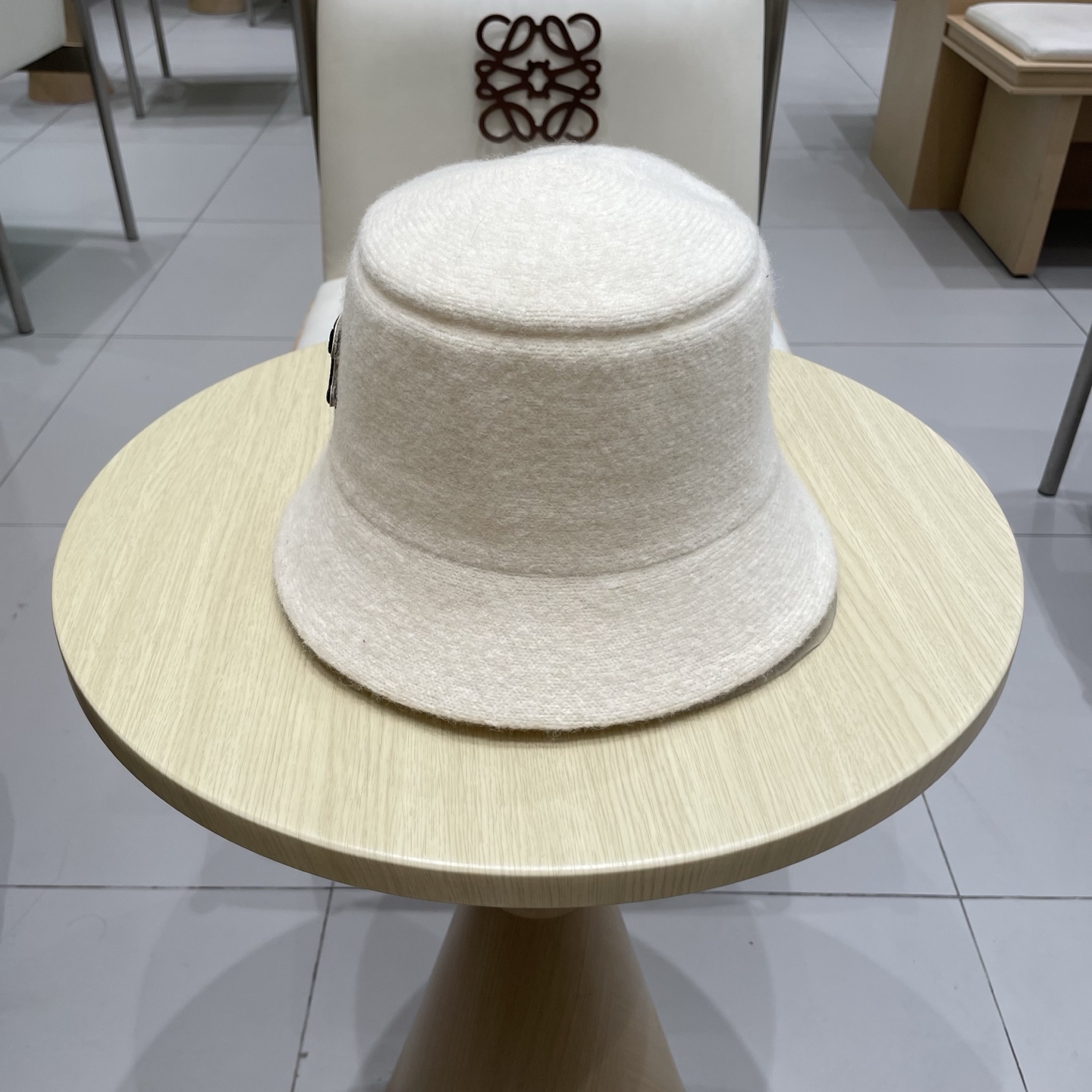  塞琳celine纯色羊毛渔夫帽子秋冬女显脸小文艺保暖防风百搭盆帽可折叠 