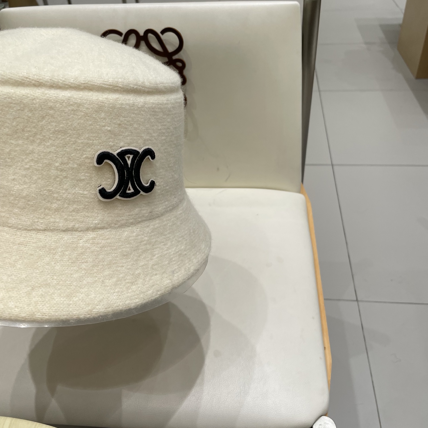  塞琳celine纯色羊毛渔夫帽子秋冬女显脸小文艺保暖防风百搭盆帽可折叠 