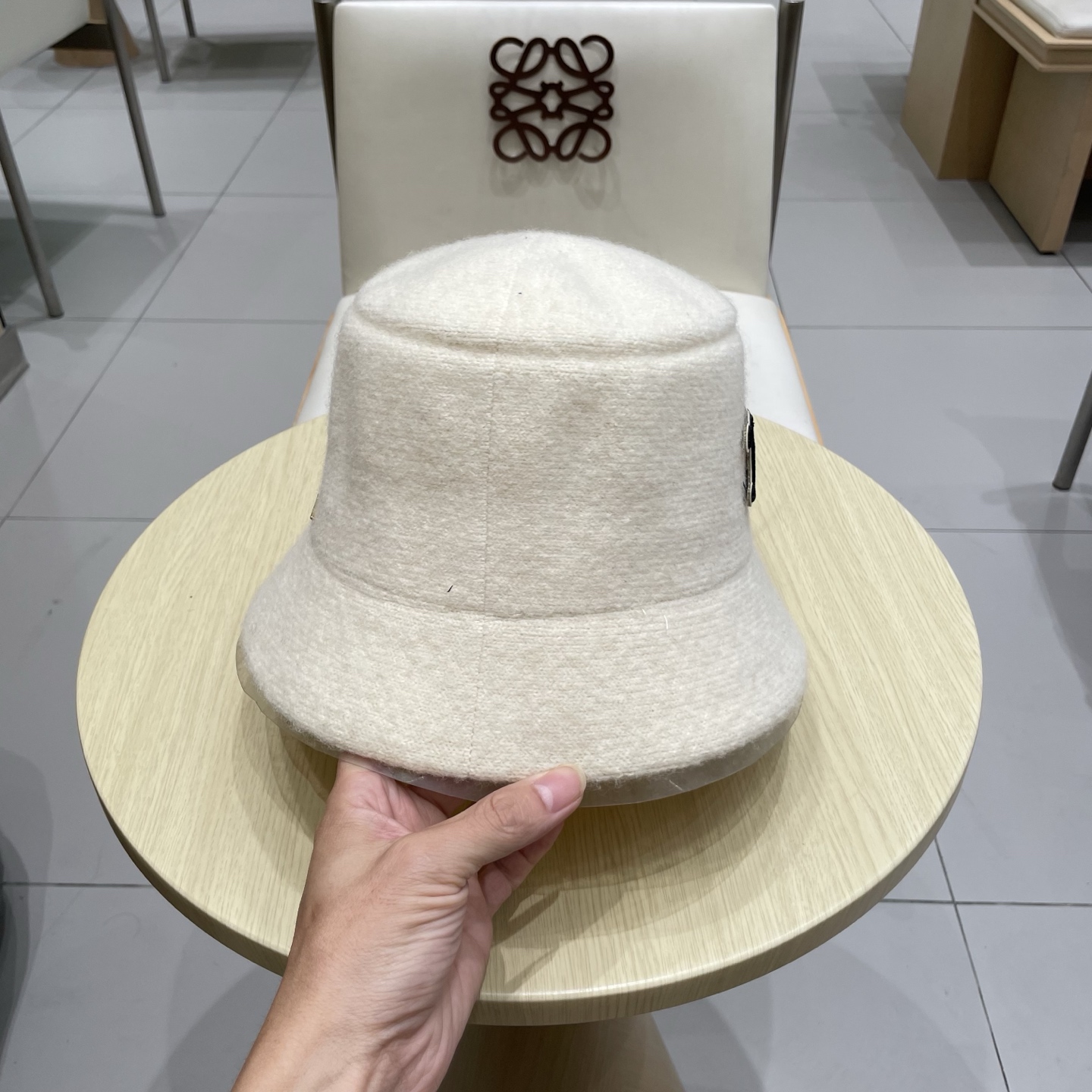  塞琳celine纯色羊毛渔夫帽子秋冬女显脸小文艺保暖防风百搭盆帽可折叠 