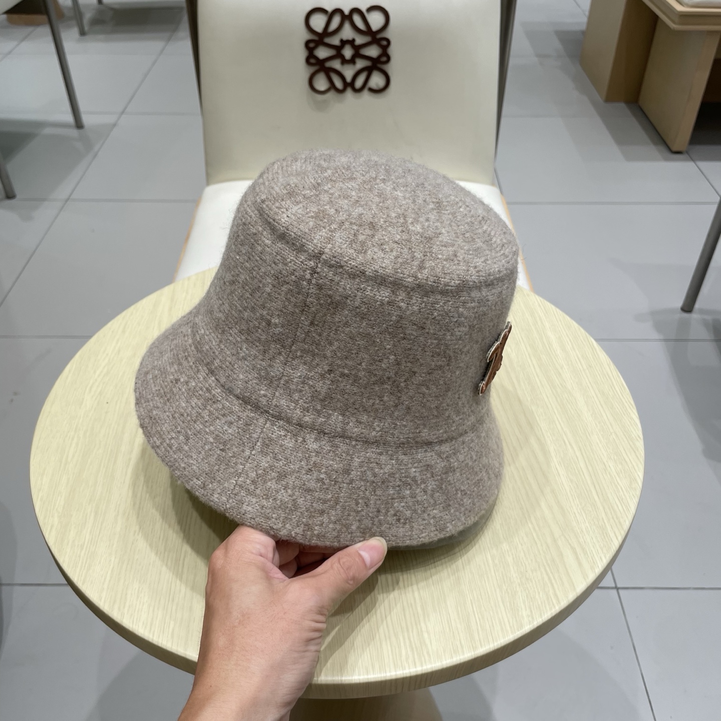  塞琳celine纯色羊毛渔夫帽子秋冬女显脸小文艺保暖防风百搭盆帽可折叠 