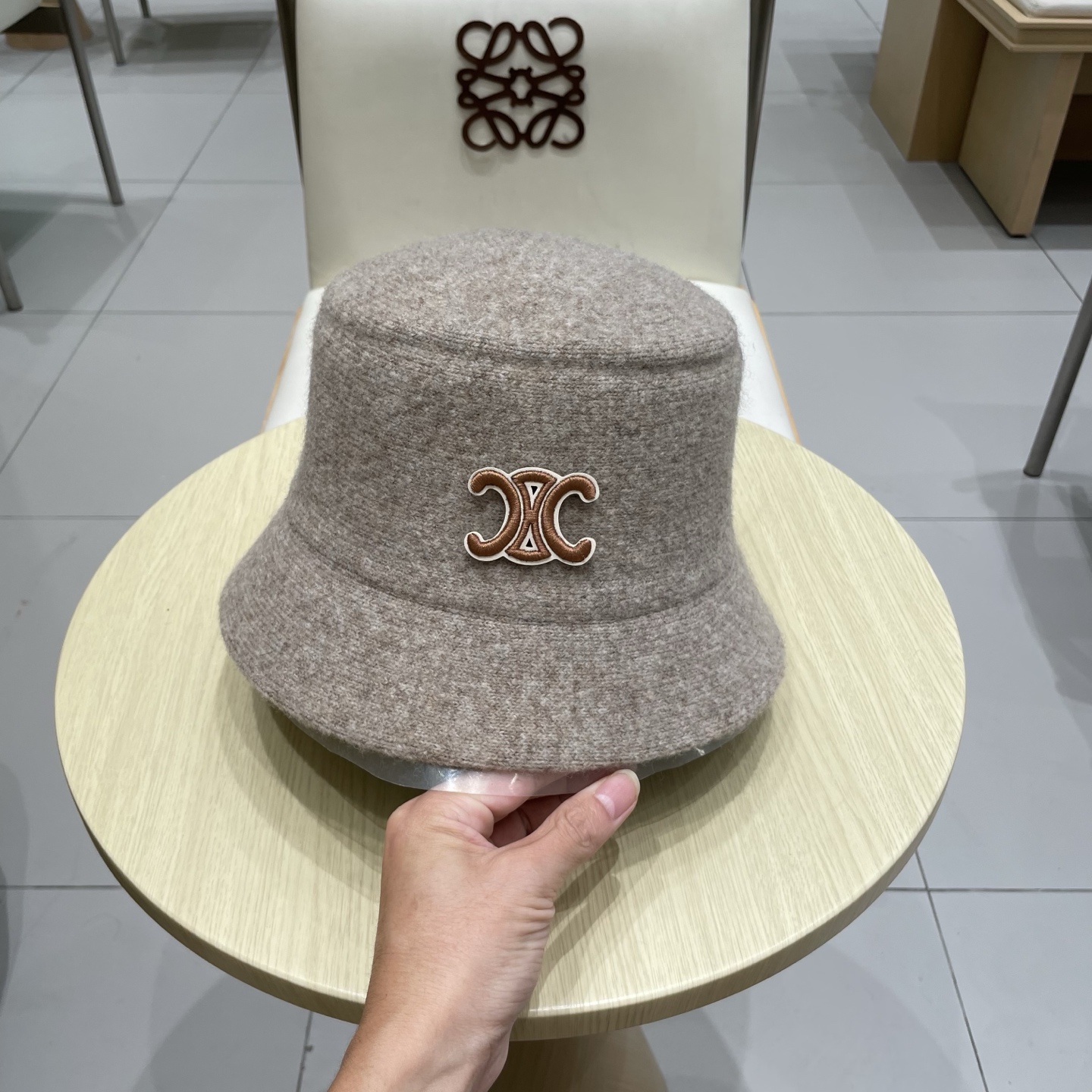  塞琳celine纯色羊毛渔夫帽子秋冬女显脸小文艺保暖防风百搭盆帽可折叠 