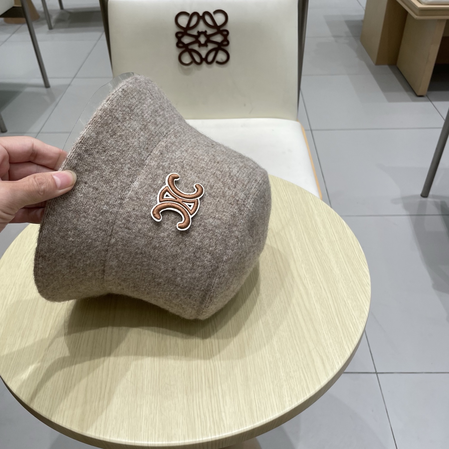  塞琳celine纯色羊毛渔夫帽子秋冬女显脸小文艺保暖防风百搭盆帽可折叠 