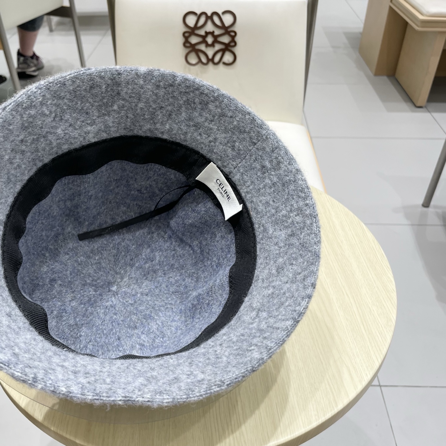  塞琳celine纯色羊毛渔夫帽子秋冬女显脸小文艺保暖防风百搭盆帽可折叠 