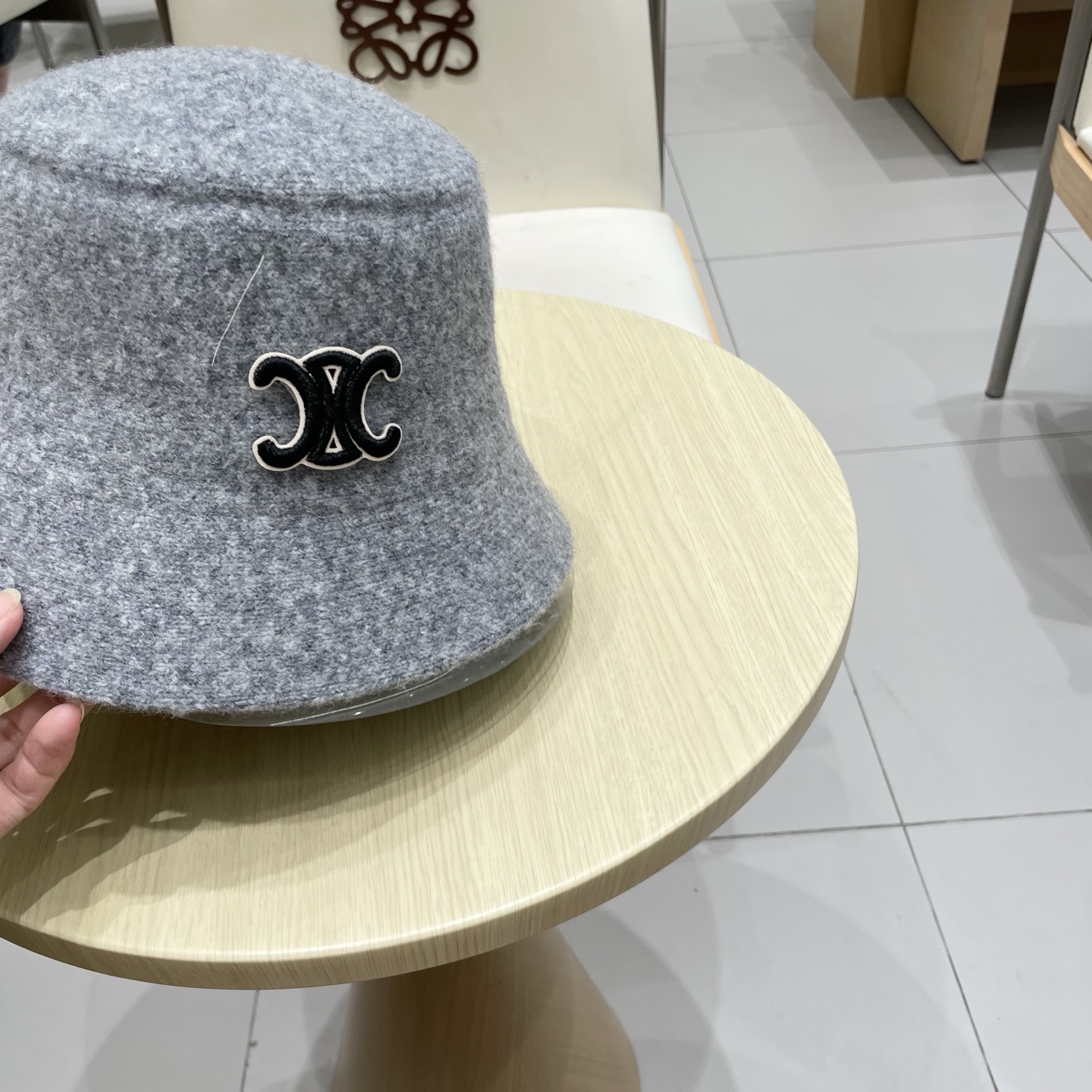  塞琳celine纯色羊毛渔夫帽子秋冬女显脸小文艺保暖防风百搭盆帽可折叠 