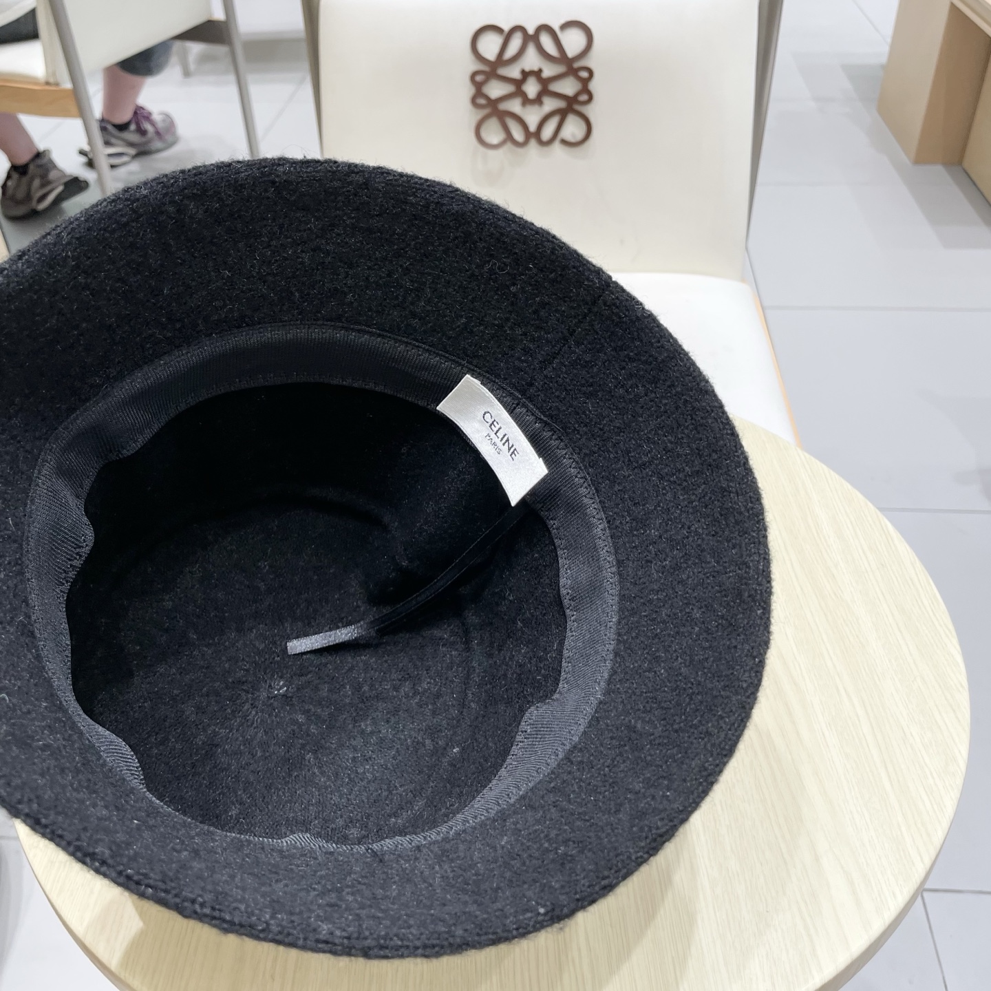  塞琳celine纯色羊毛渔夫帽子秋冬女显脸小文艺保暖防风百搭盆帽可折叠 