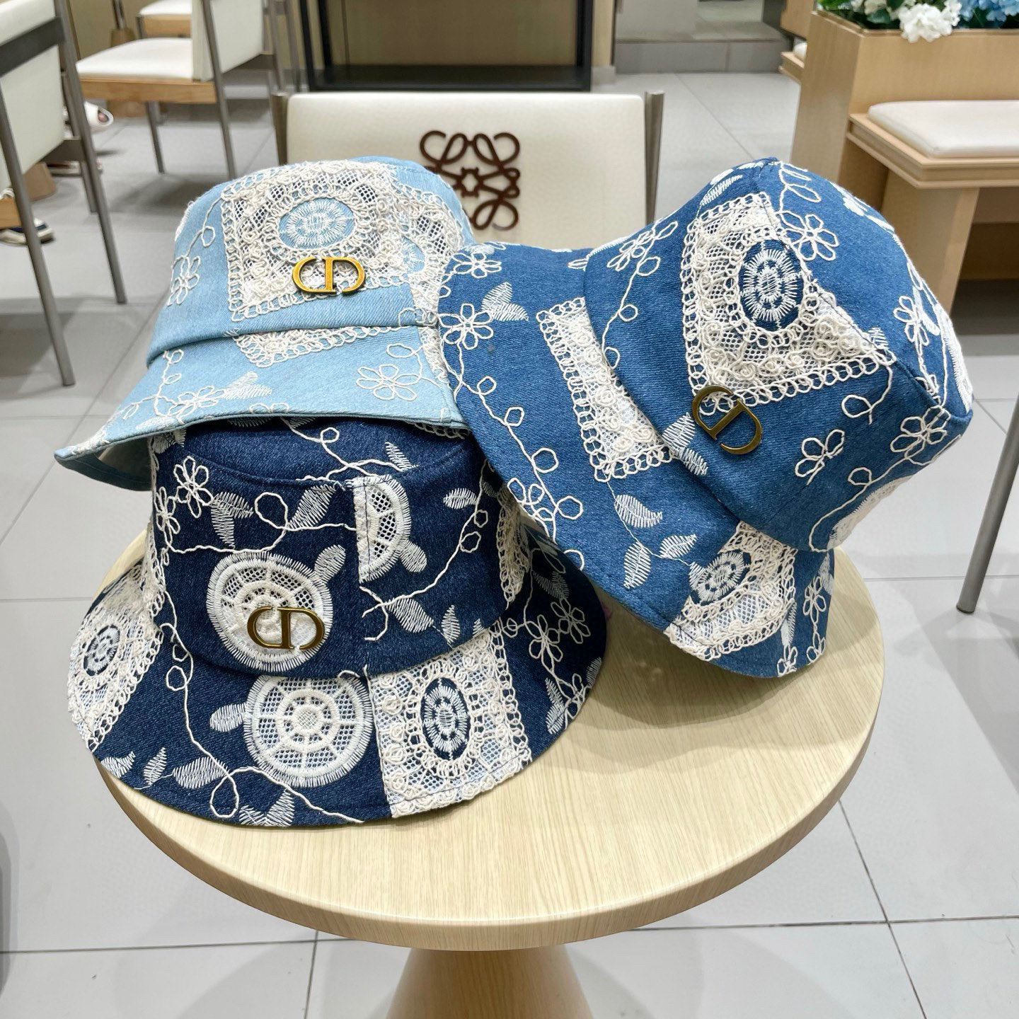  dior迪奥潮流渔夫帽女秋款新款绣花小沿显瘦韩版酷炫青年街头男女帽子