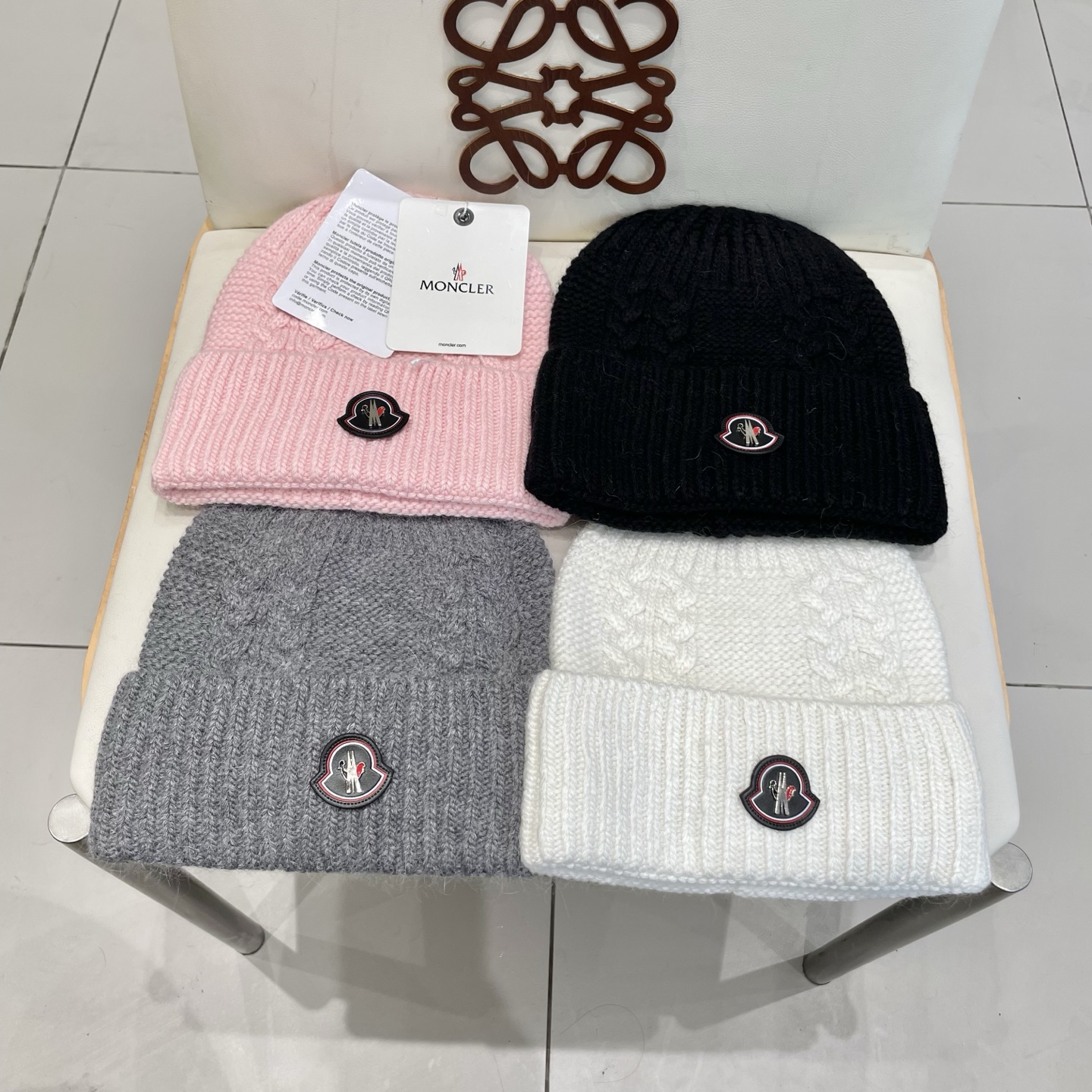  蒙口MONCLER羊毛🦙加兔毛针织帽子女士秋冬季毛球加厚款保暖护耳百搭韩毛线帽堆堆帽潮